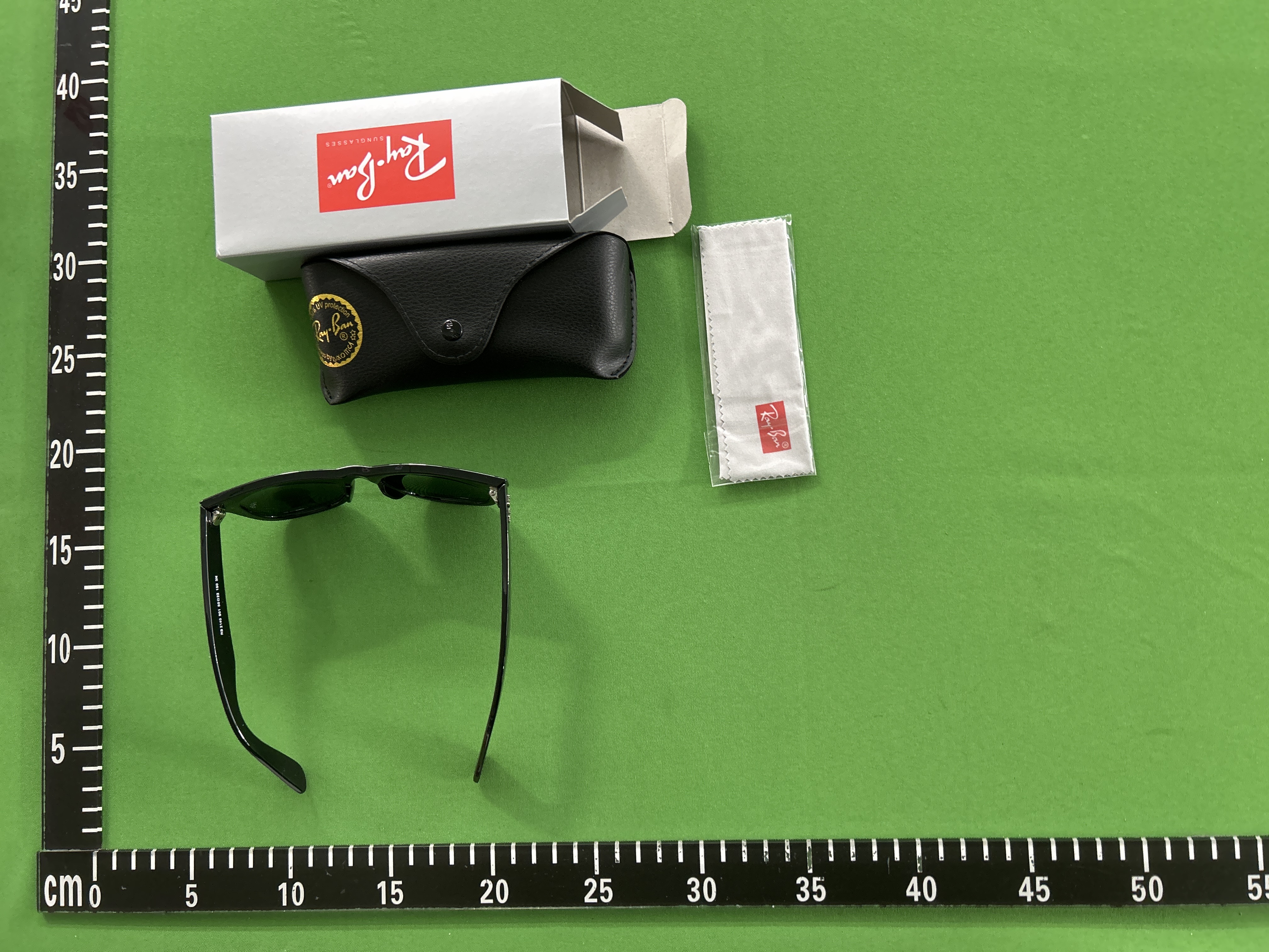 Foto QC 7 de Ray-Ban Wayfarer Acetate Sunglasses Black (RB2140)