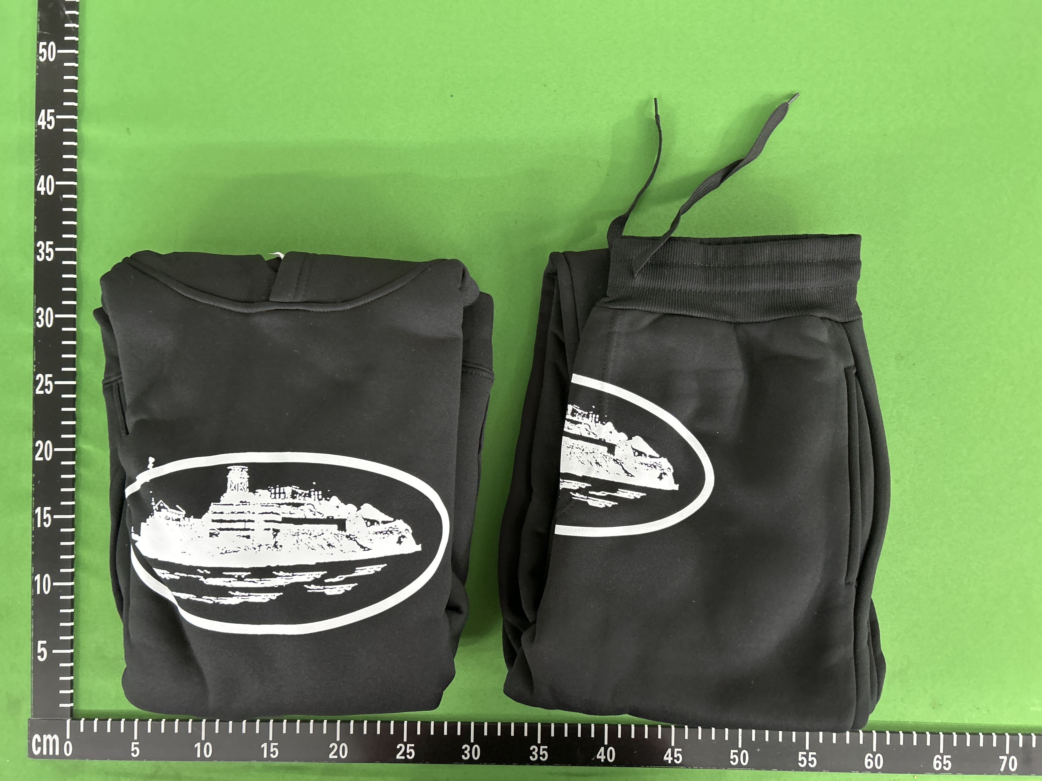 Foto QC 1 de Corteiz Alcatraz Set 2-Piece Black