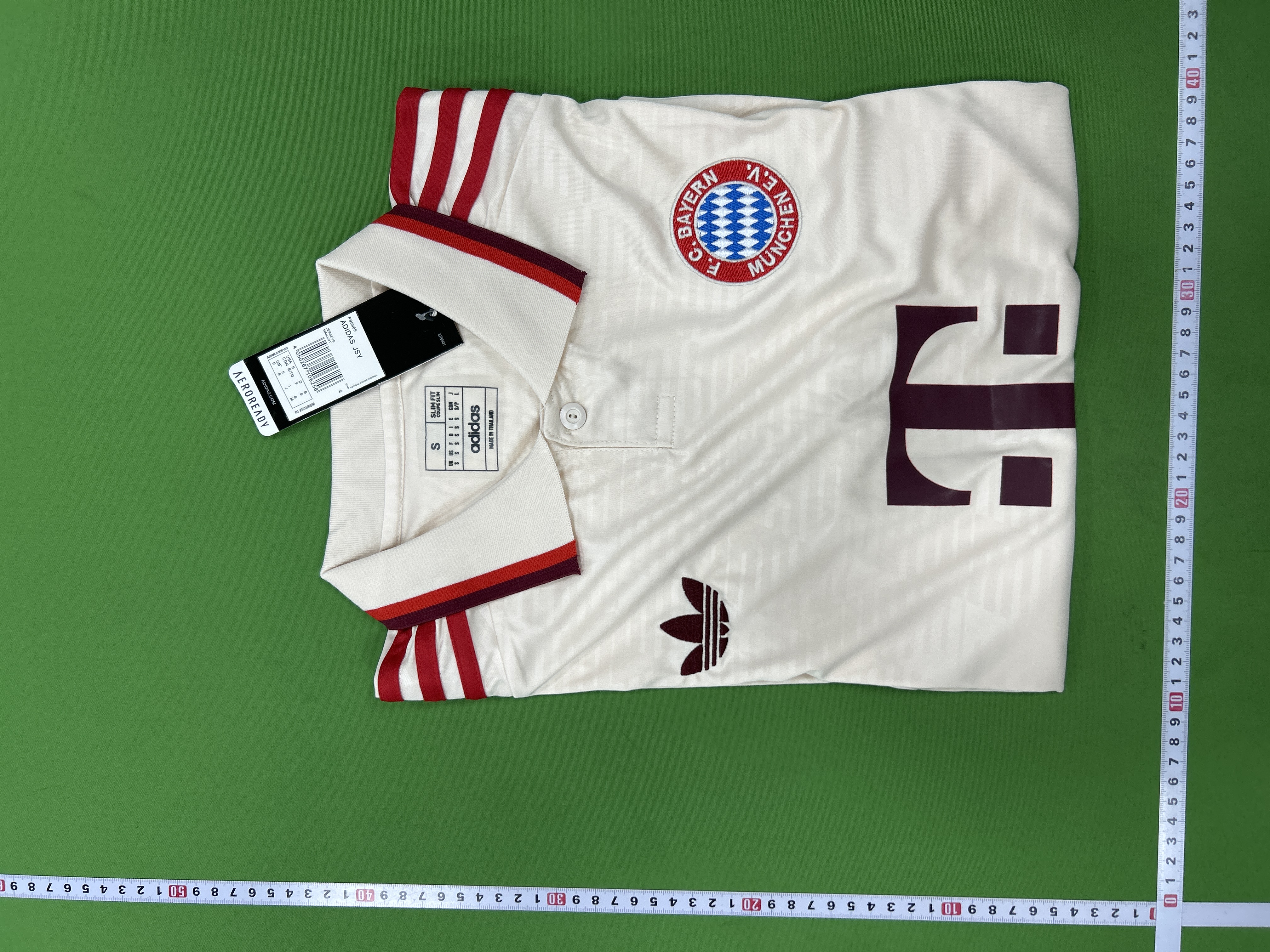 Foto QC 5 de adidas x FC Bayern Munich 2024/25 Third Jersey Off White