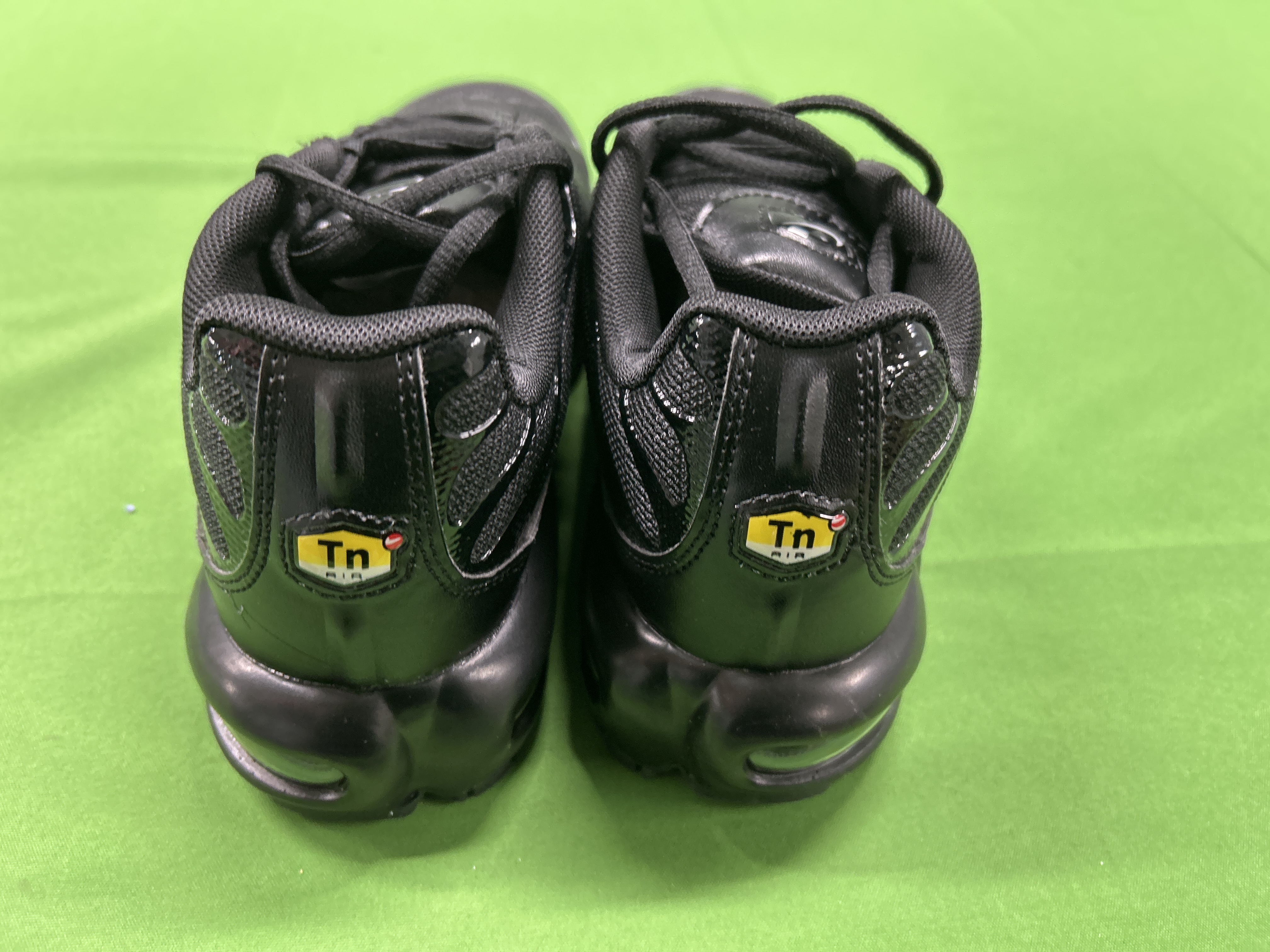Foto QC 3 de Nike Air Max Plus TN Summit White Pink Rise HF0107-100