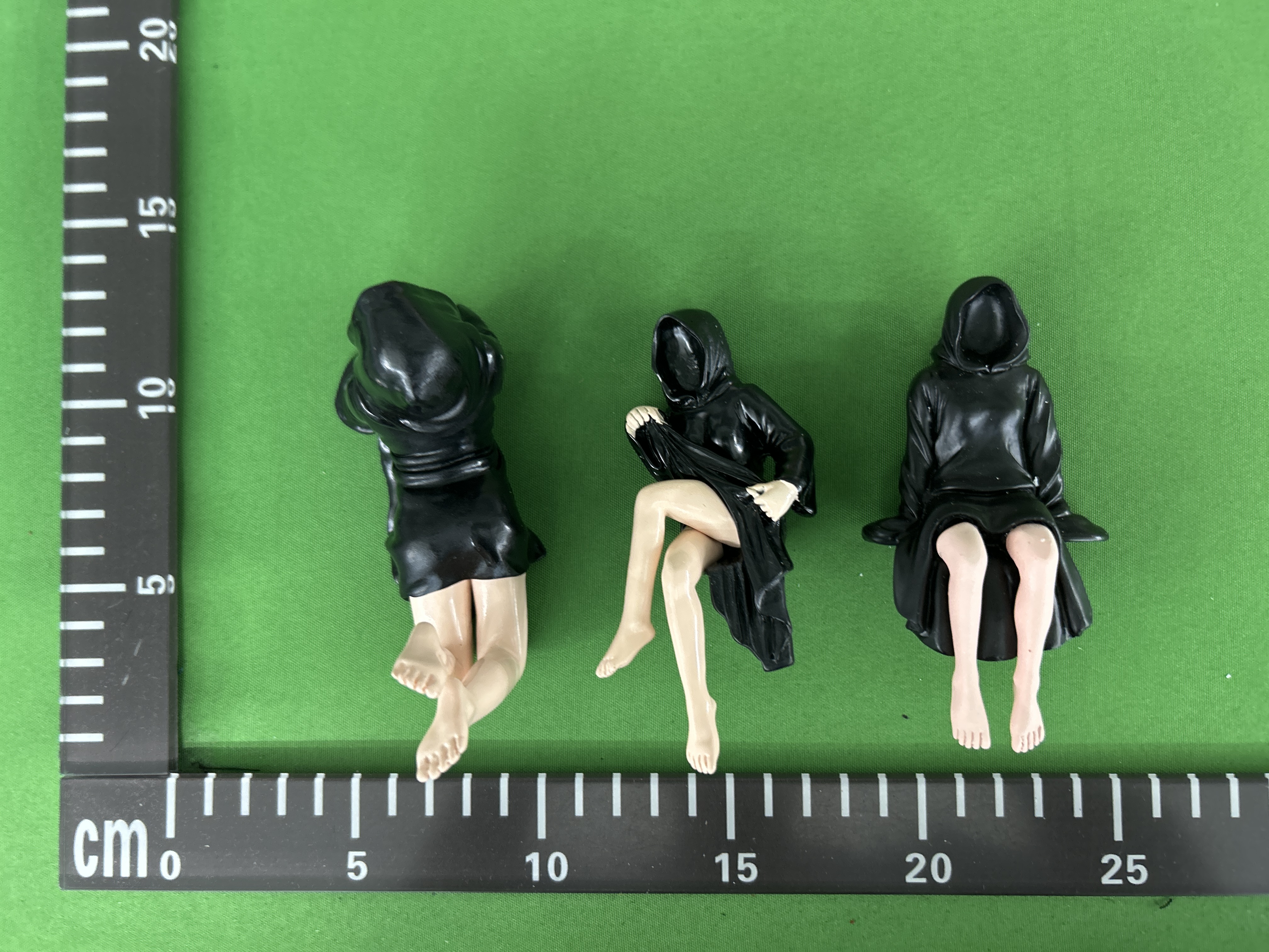 Foto QC 1 de Other Black Robe Queen Mysterious Statue Halloween Series 3pcs Set Resin Figure