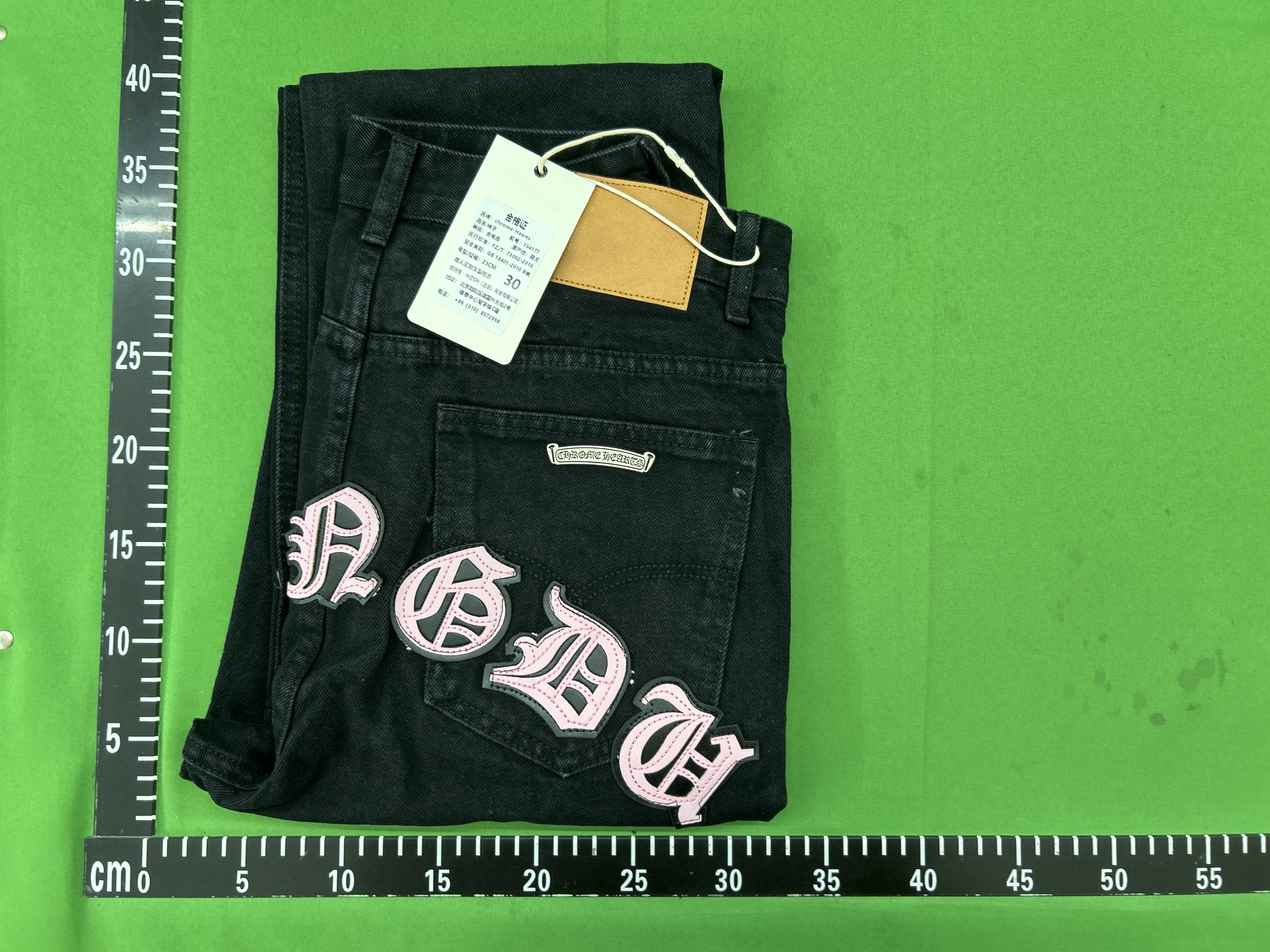 Foto QC 5 de Chrome Hearts Levi's Jeans Straight Leg Multi Cross Patch Black