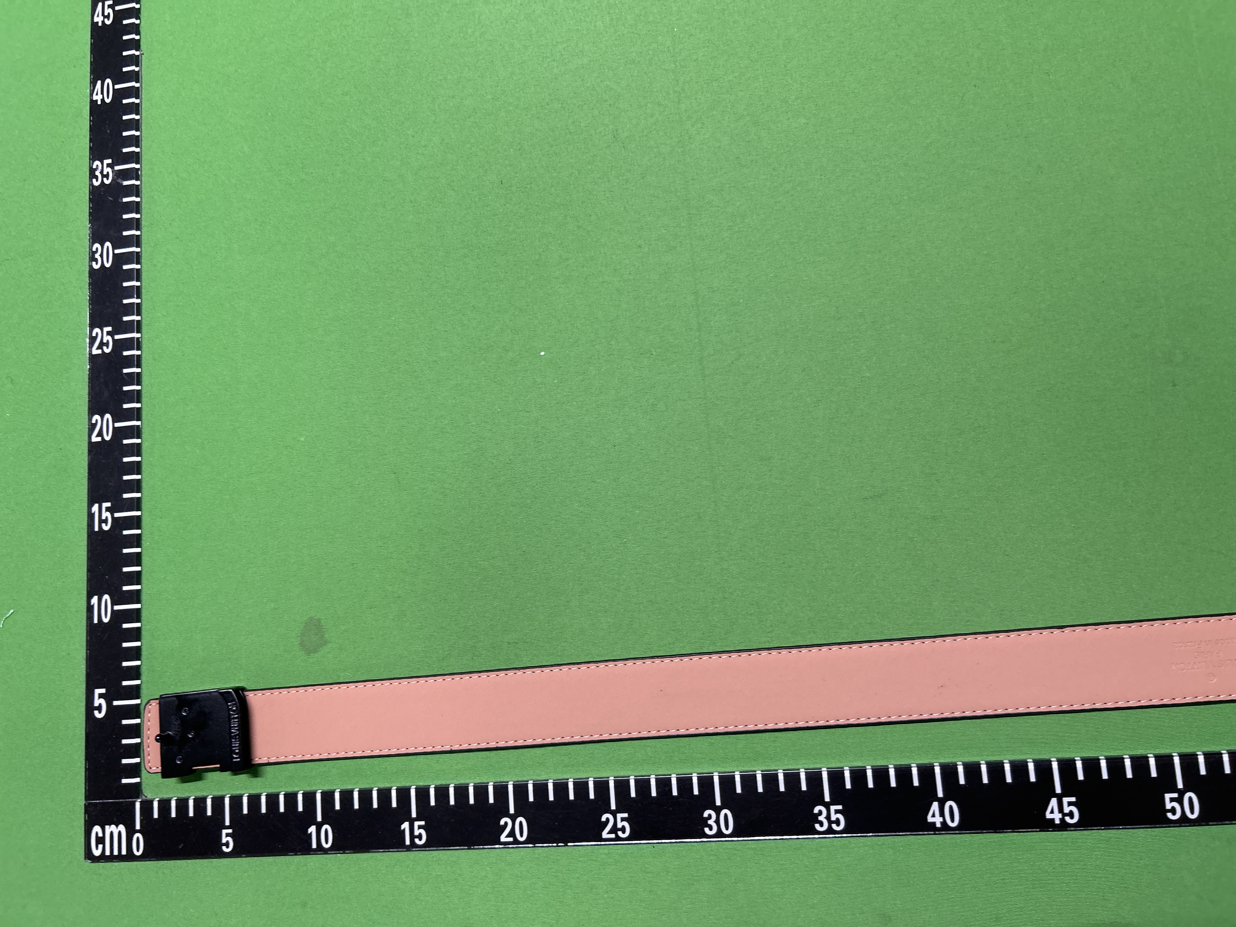 Foto QC 8 de Other V-Letter Buckle Belt Black Checkered