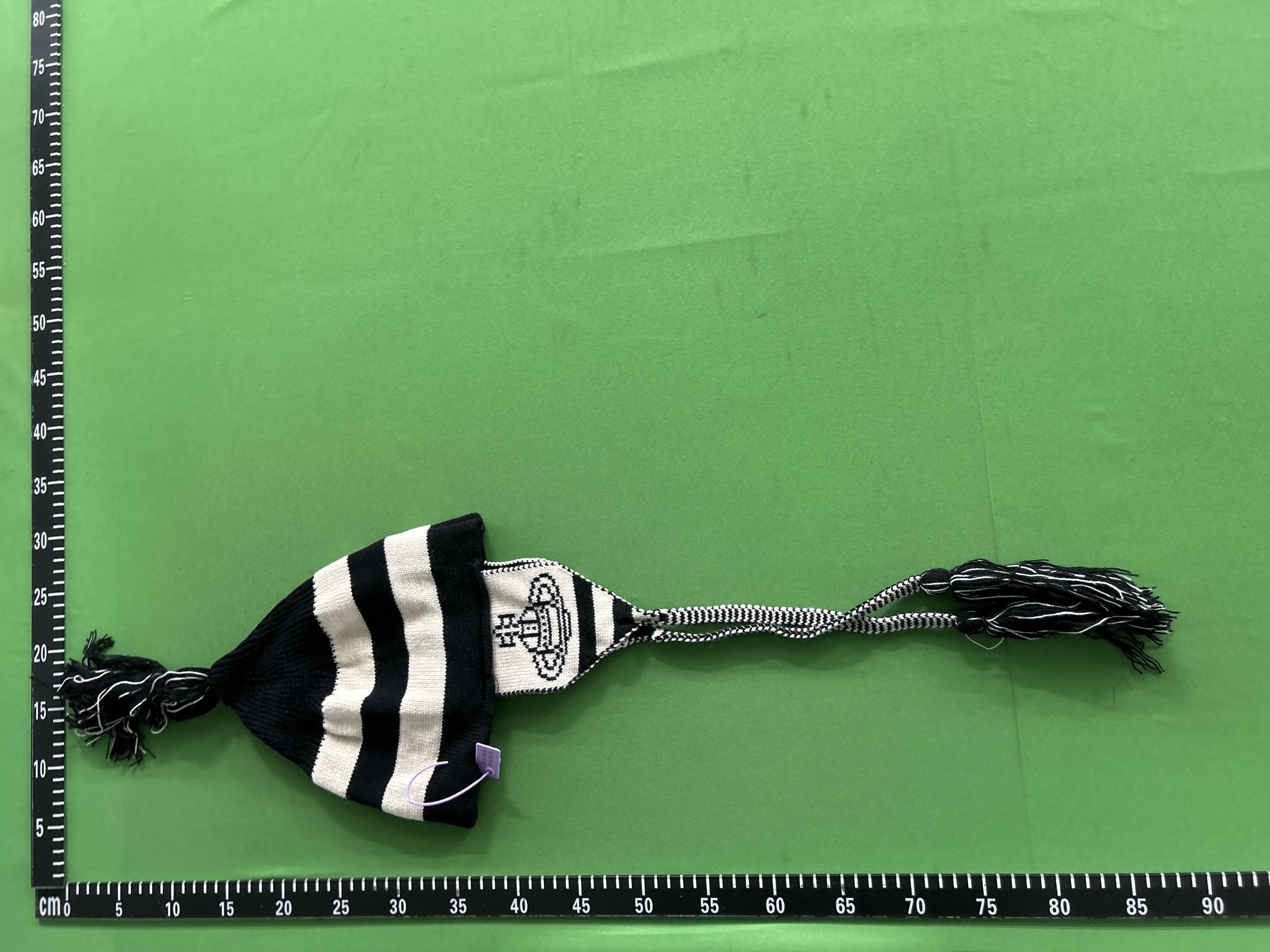 Foto QC 1 de Vivienne Westwood Orb Stripe Pom Pom Earflap Beanie Red Brown
