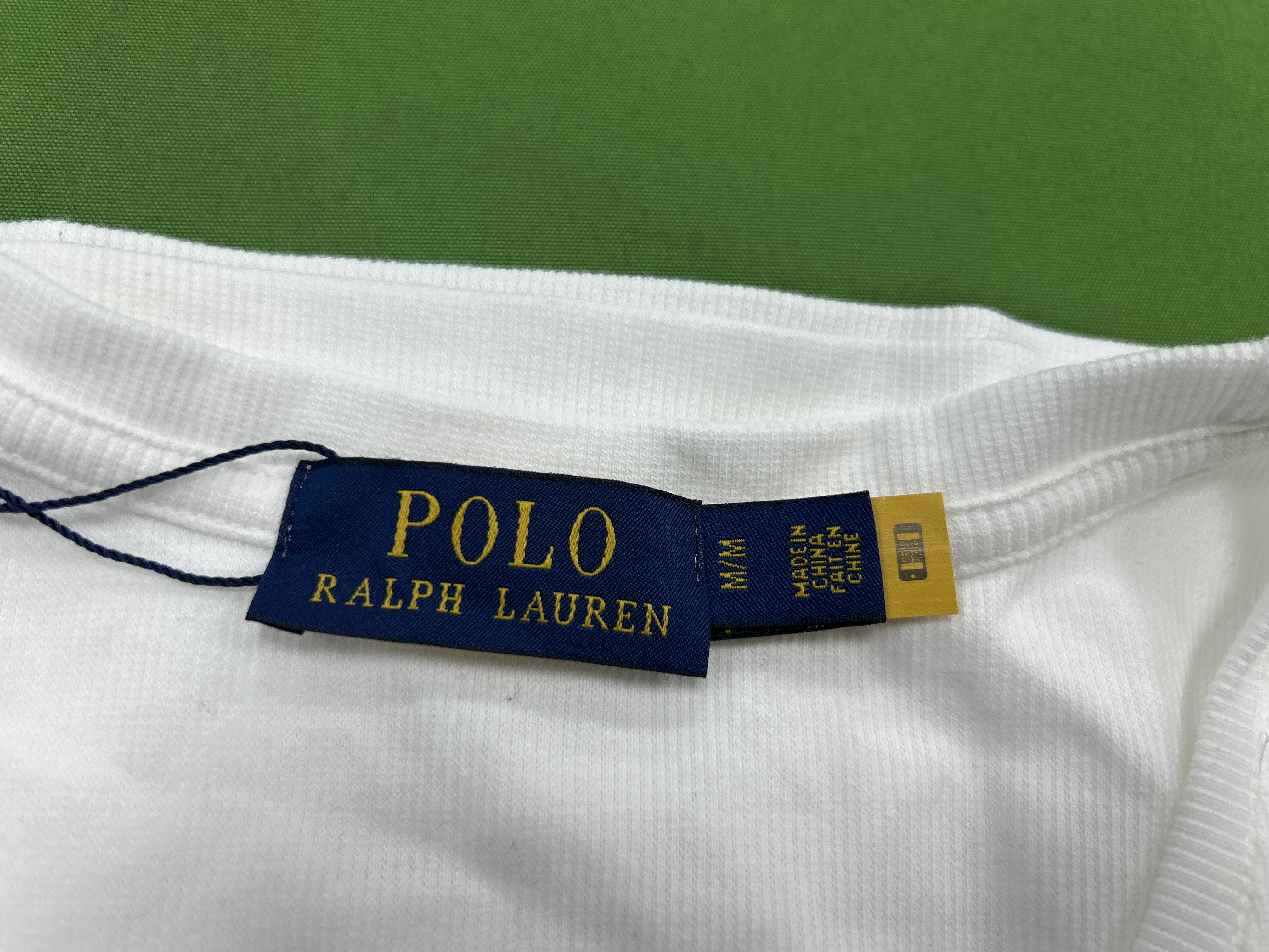 Foto QC 4 de Prada Tank Logo Plaque Black