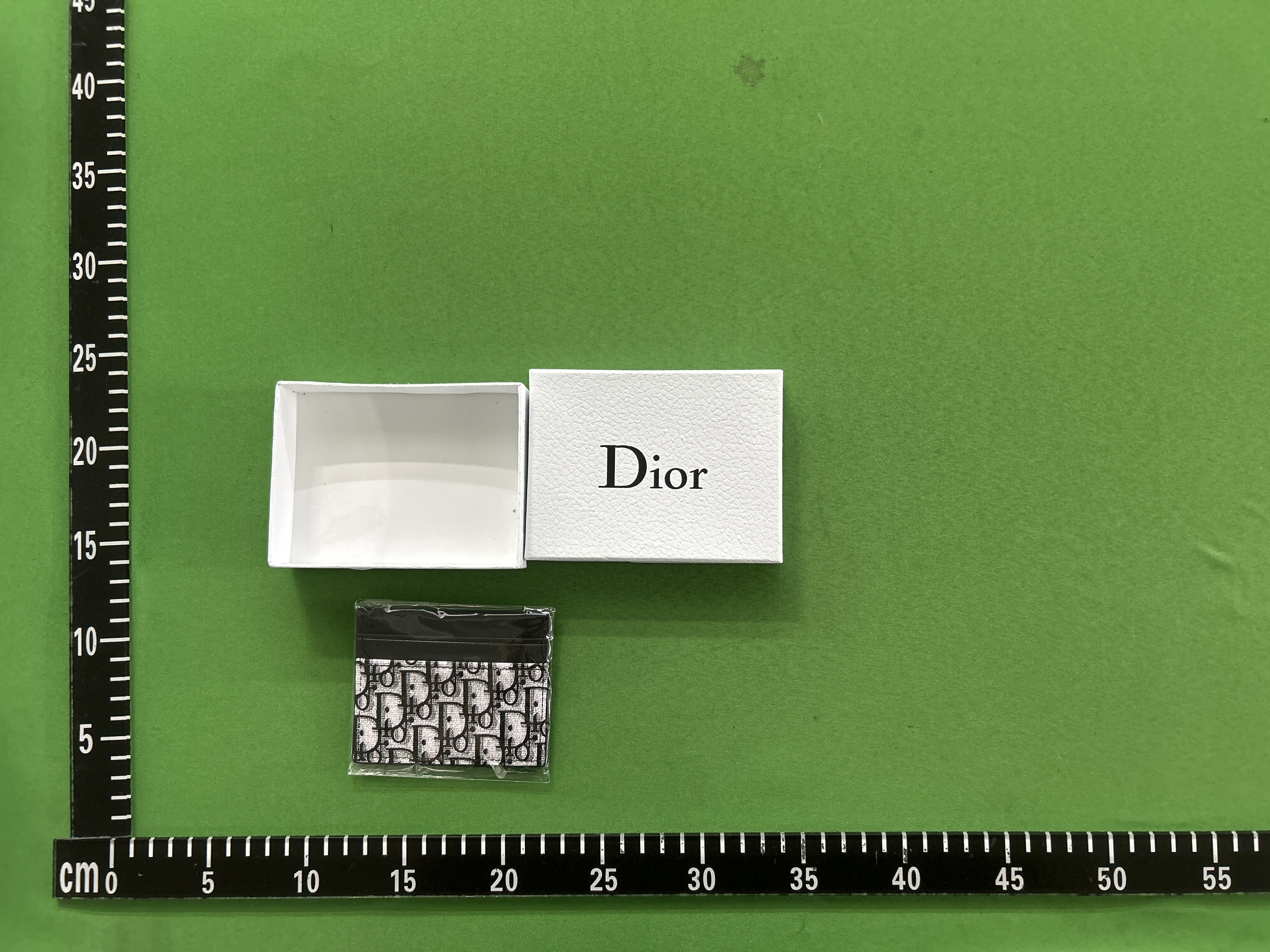 Foto QC 6 de Dior Caro Card Holder Cannage Calfskin Black