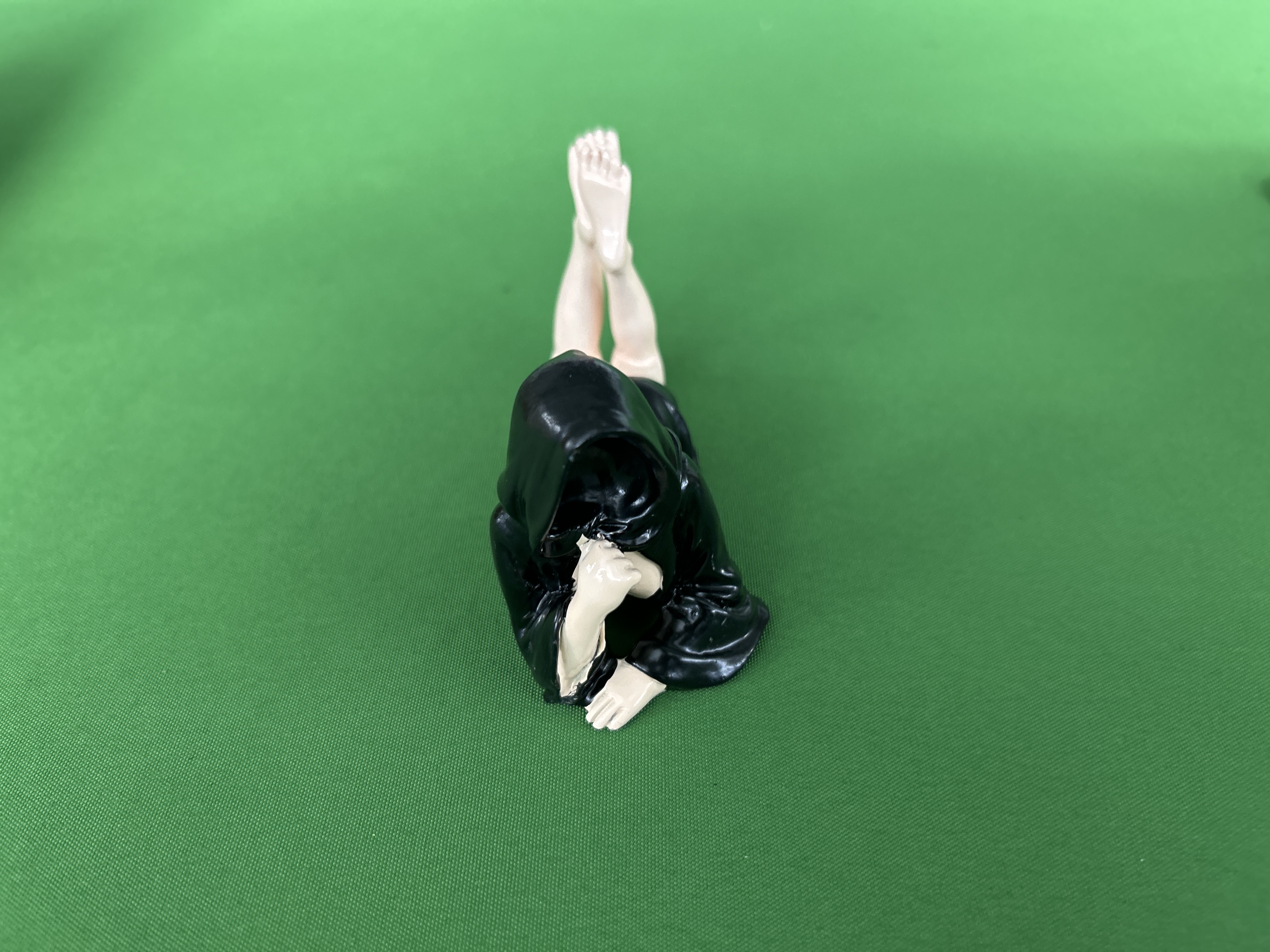 Foto QC 3 de Other Black Robe Queen Mysterious Statue Halloween Series 3pcs Set Resin Figure