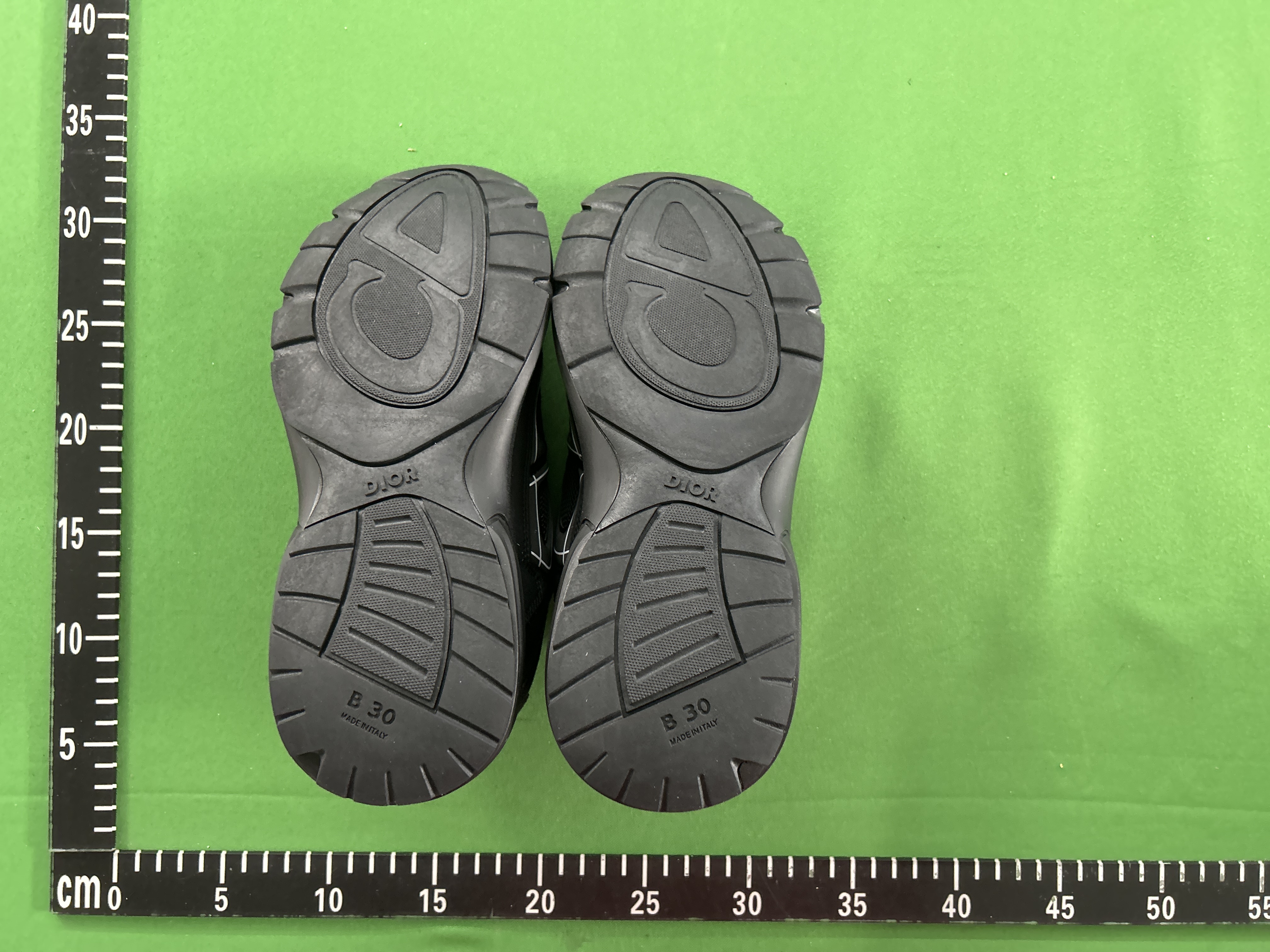 Foto QC 6 de Dior B30 Low Black 3SN279ZRF_H900