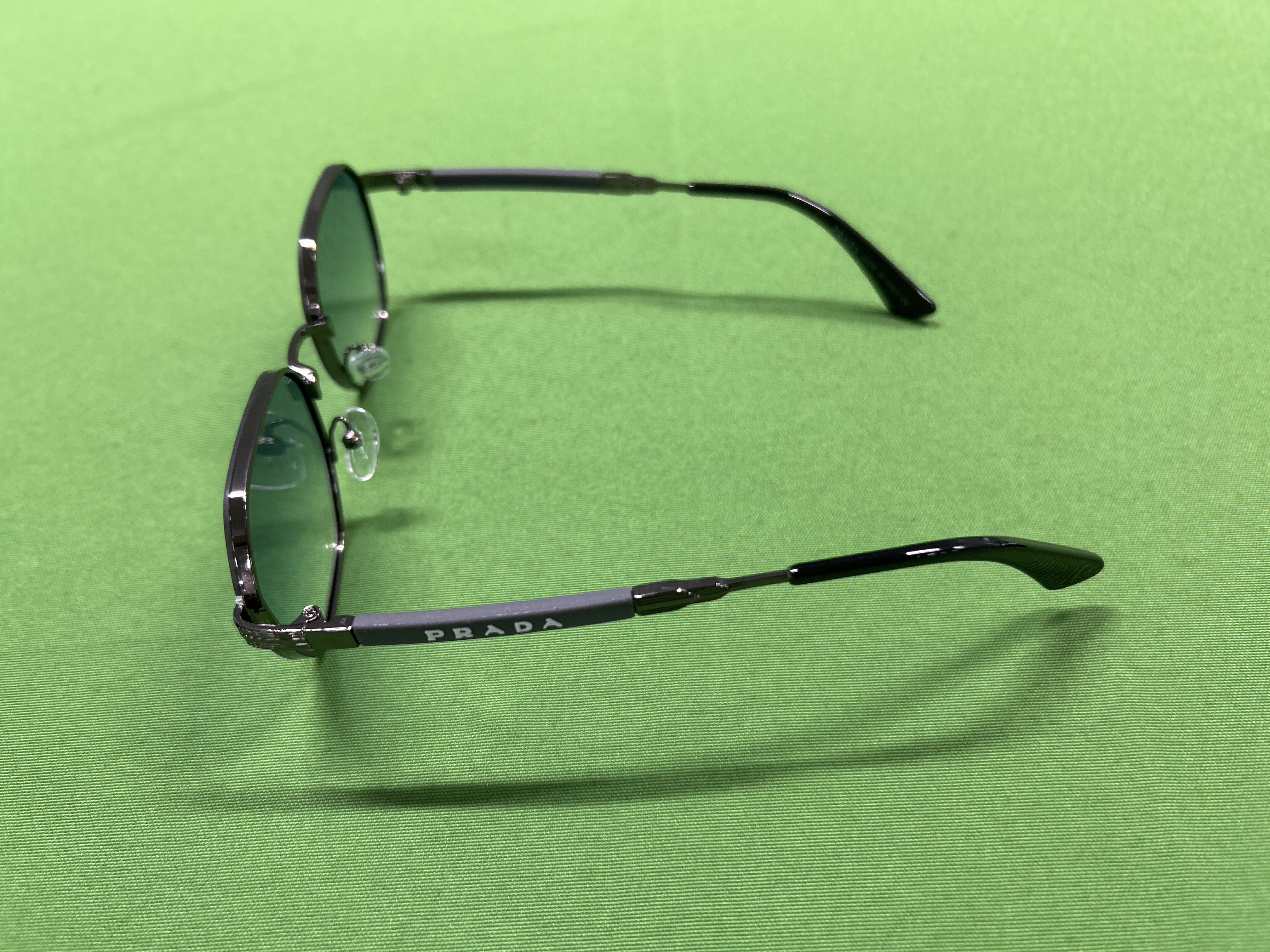 Foto QC 7 de Louis Vuitton Waimea Acetate Sunglasses Tortoise Grey Monogram (LX10)
