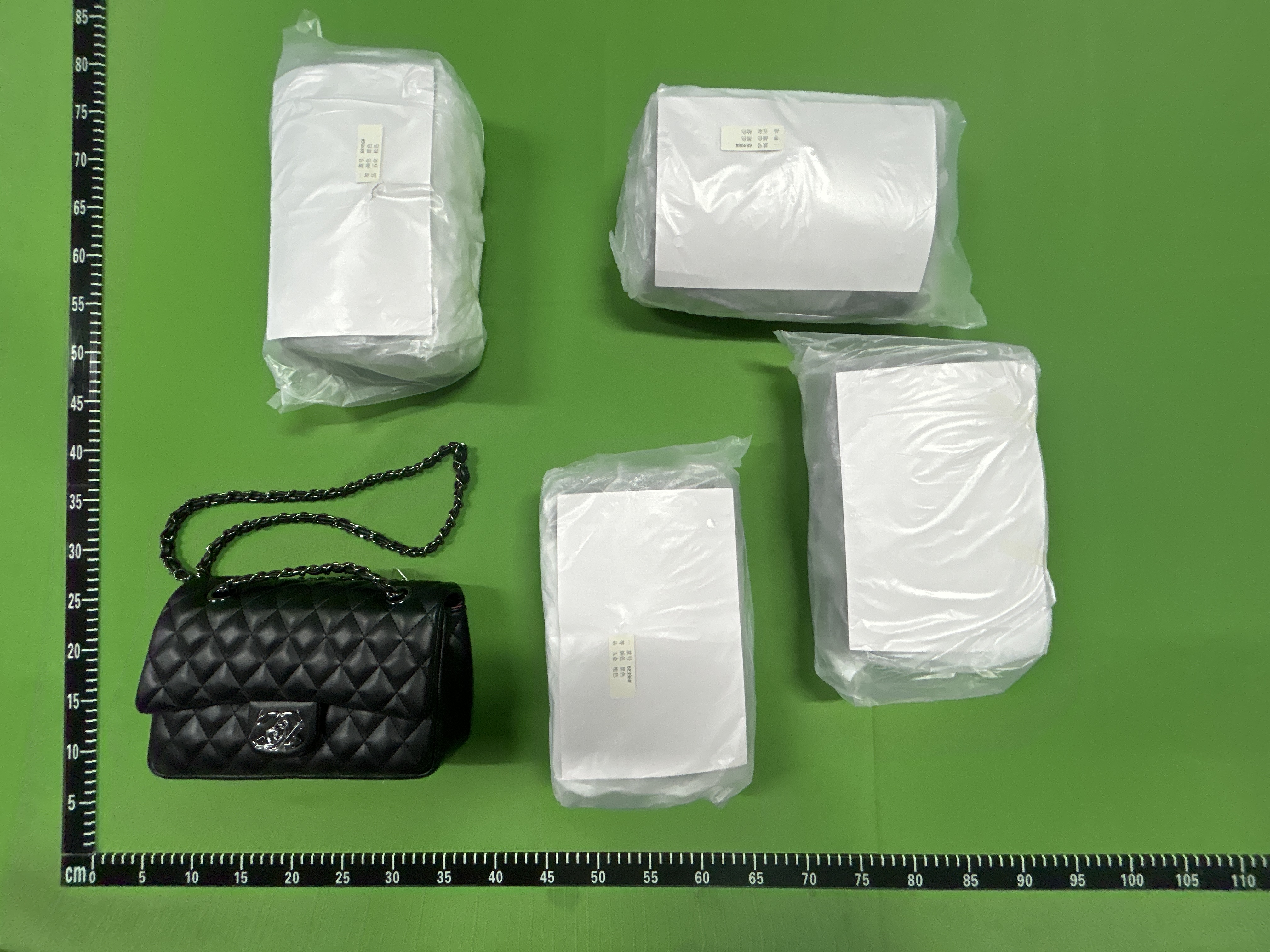 Foto QC 3 de Chanel Classic Flap 25 Black Lambskin