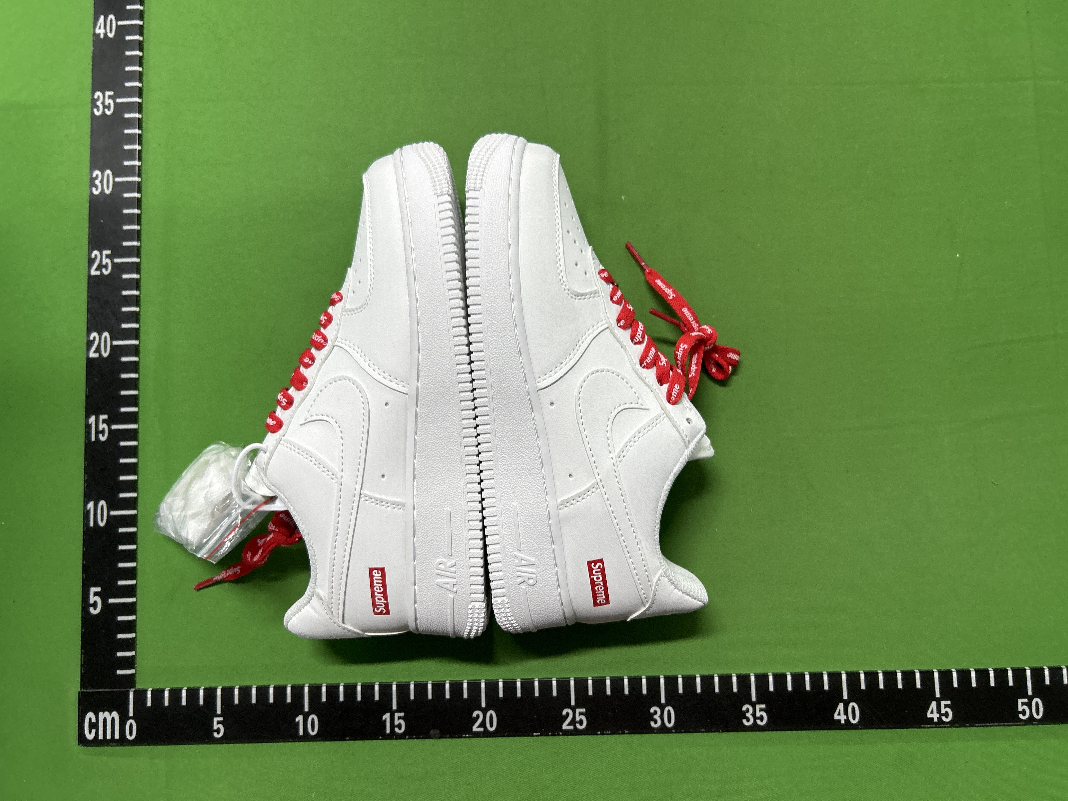 Foto QC 5 de Nike Air Force 1 Low Supreme Black CU9225-001