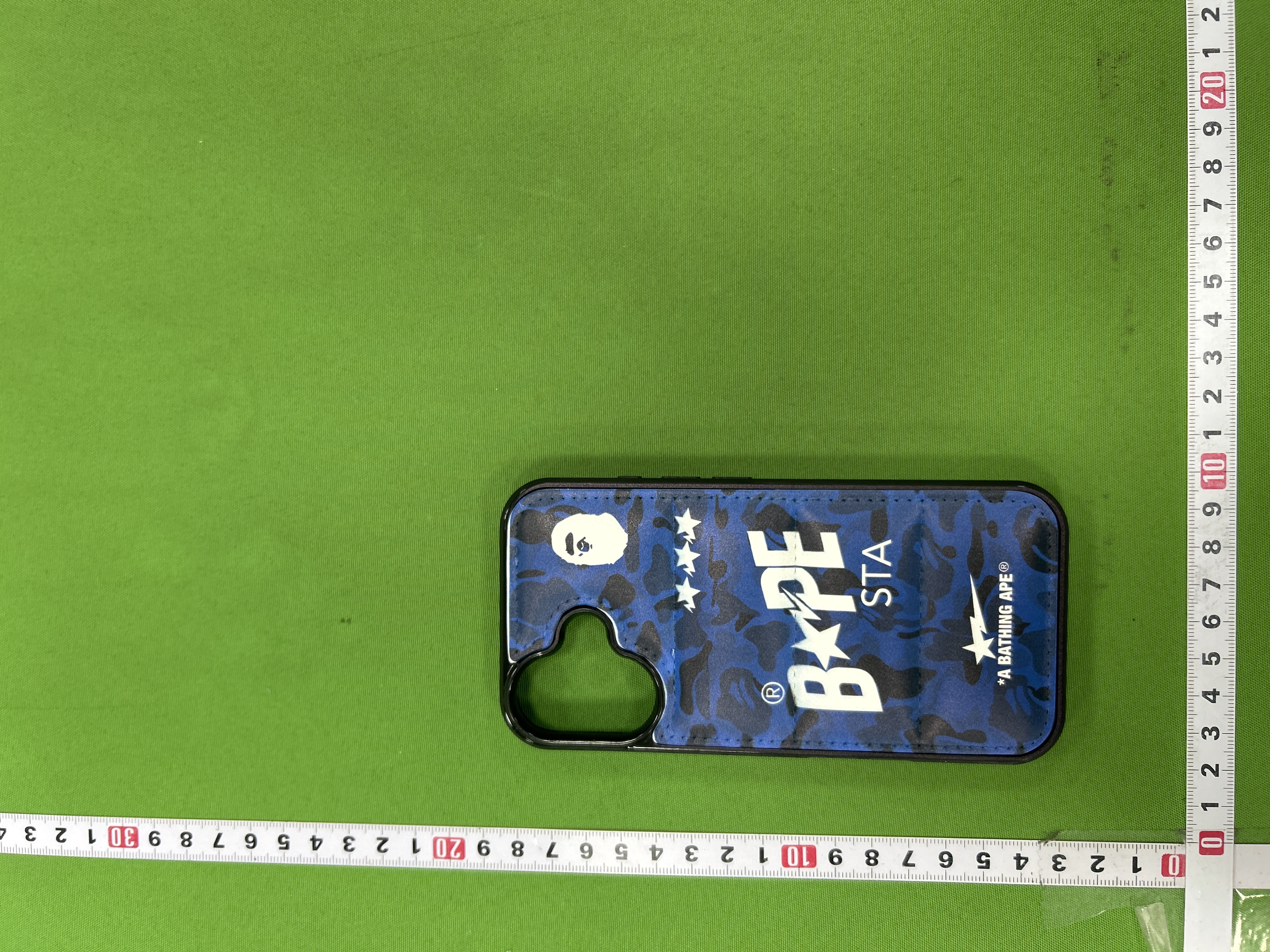 Foto QC 3 de BAPE BAPE STA ABC Camo Case for iPhone 16 Pro Max Blue