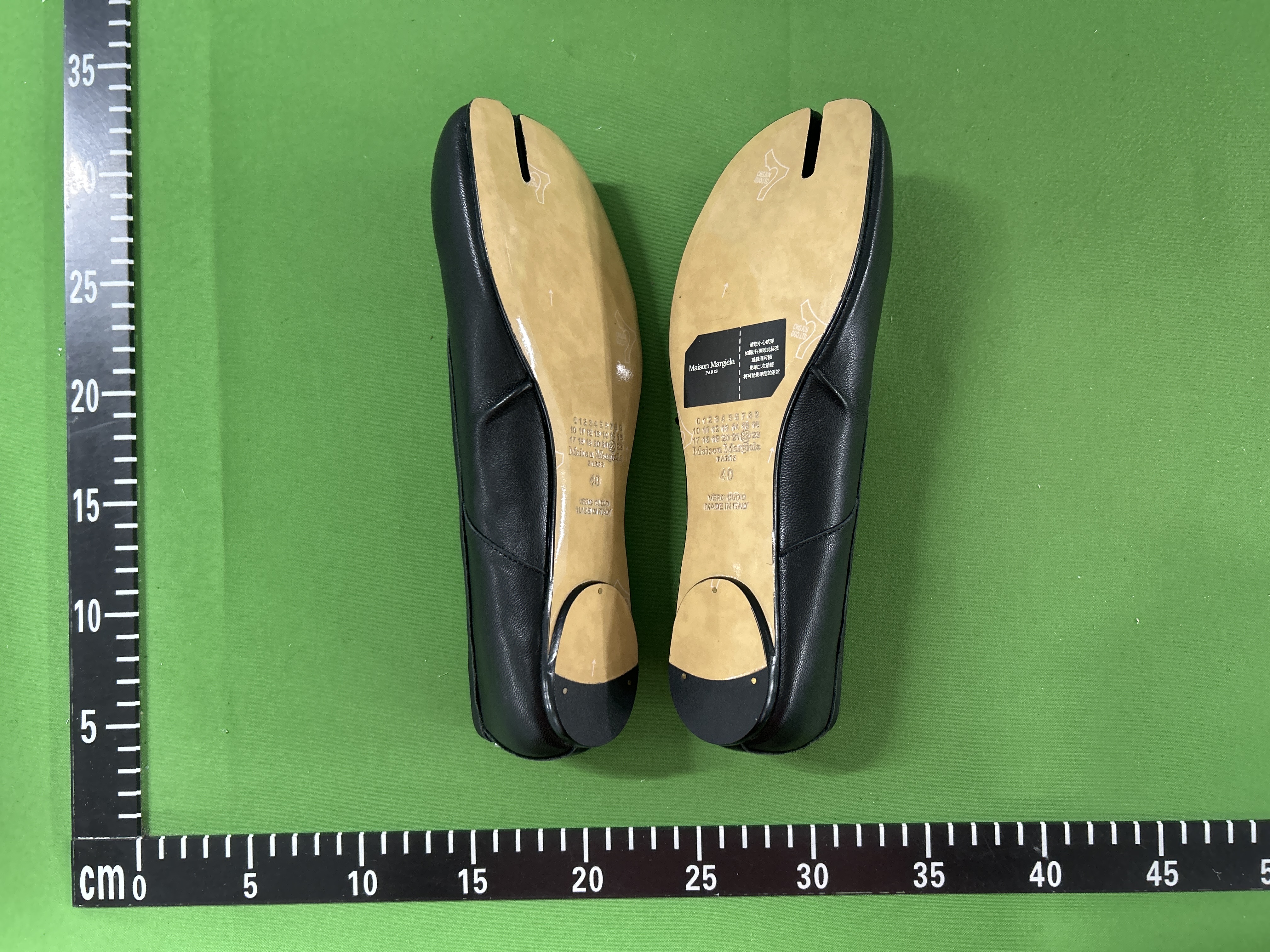 Foto QC 4 de MM6 Maison Margiela Tabi Ballet Flats Leather Split-Toe Black