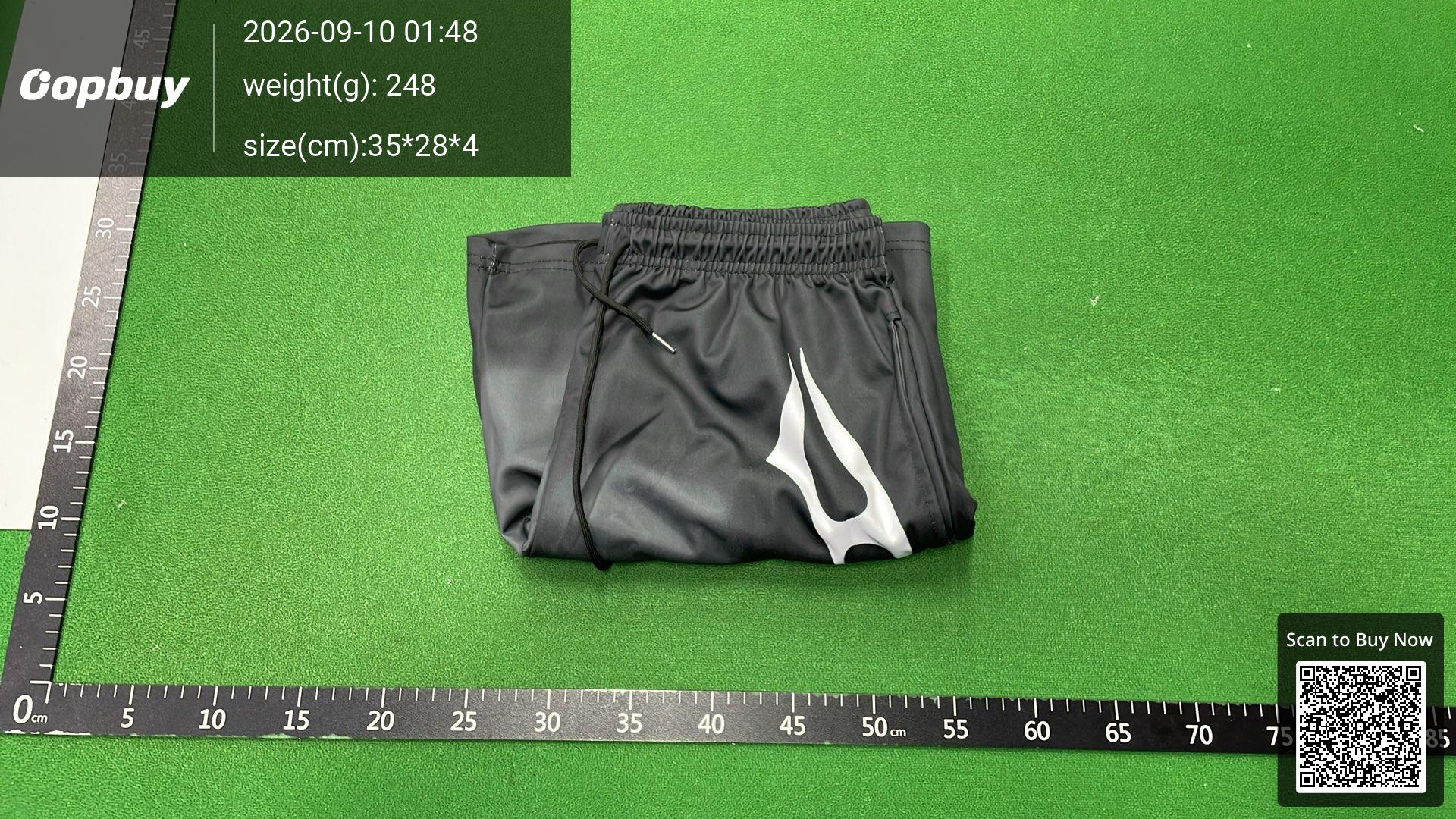 Foto QC 4 de Hellstar Sports Flame Sweat Shorts Washed Black