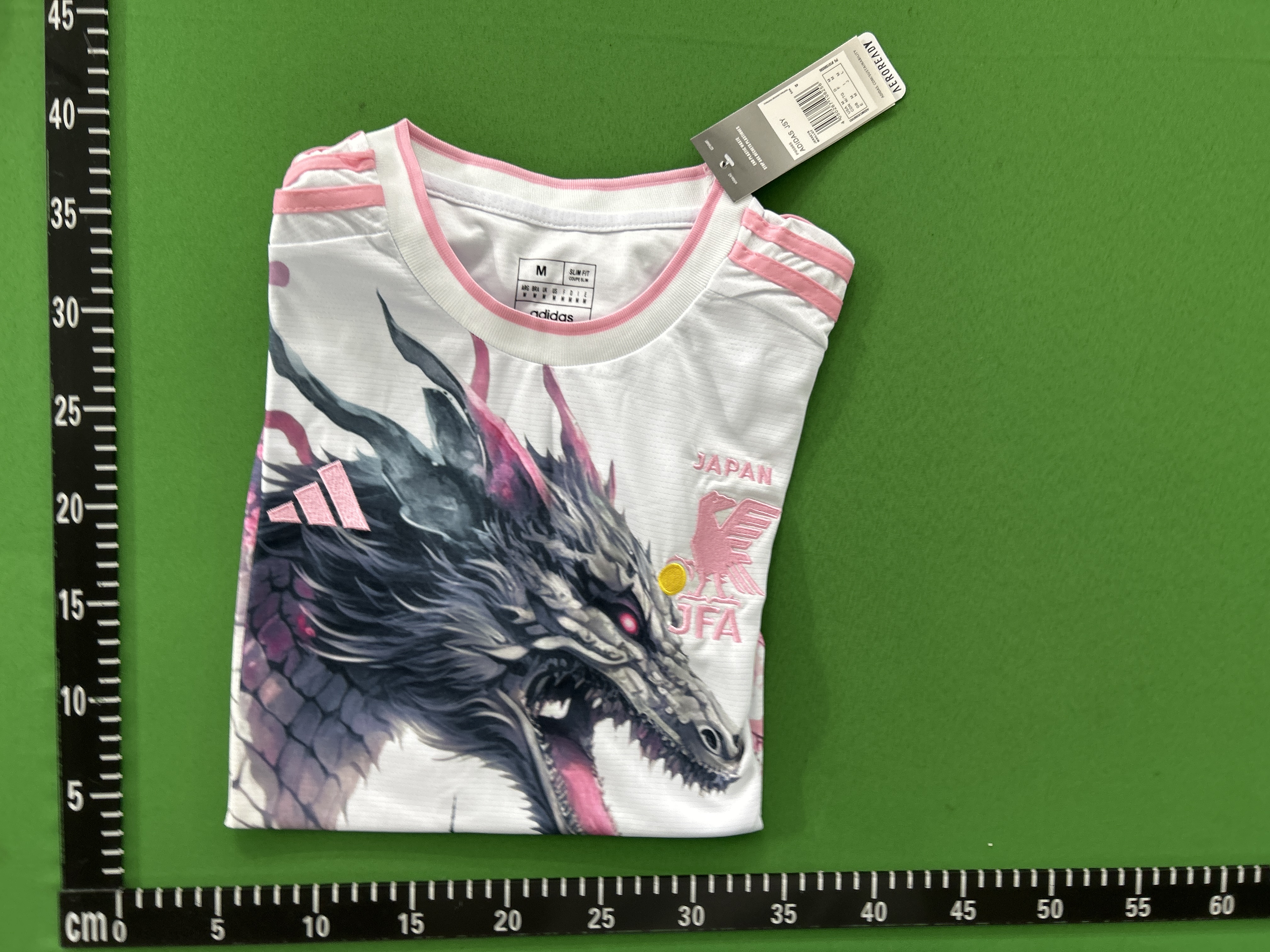 Foto QC 1 de adidas x Spain 2024 Madrid Cityscape Graphic Jersey Pink Multicolor