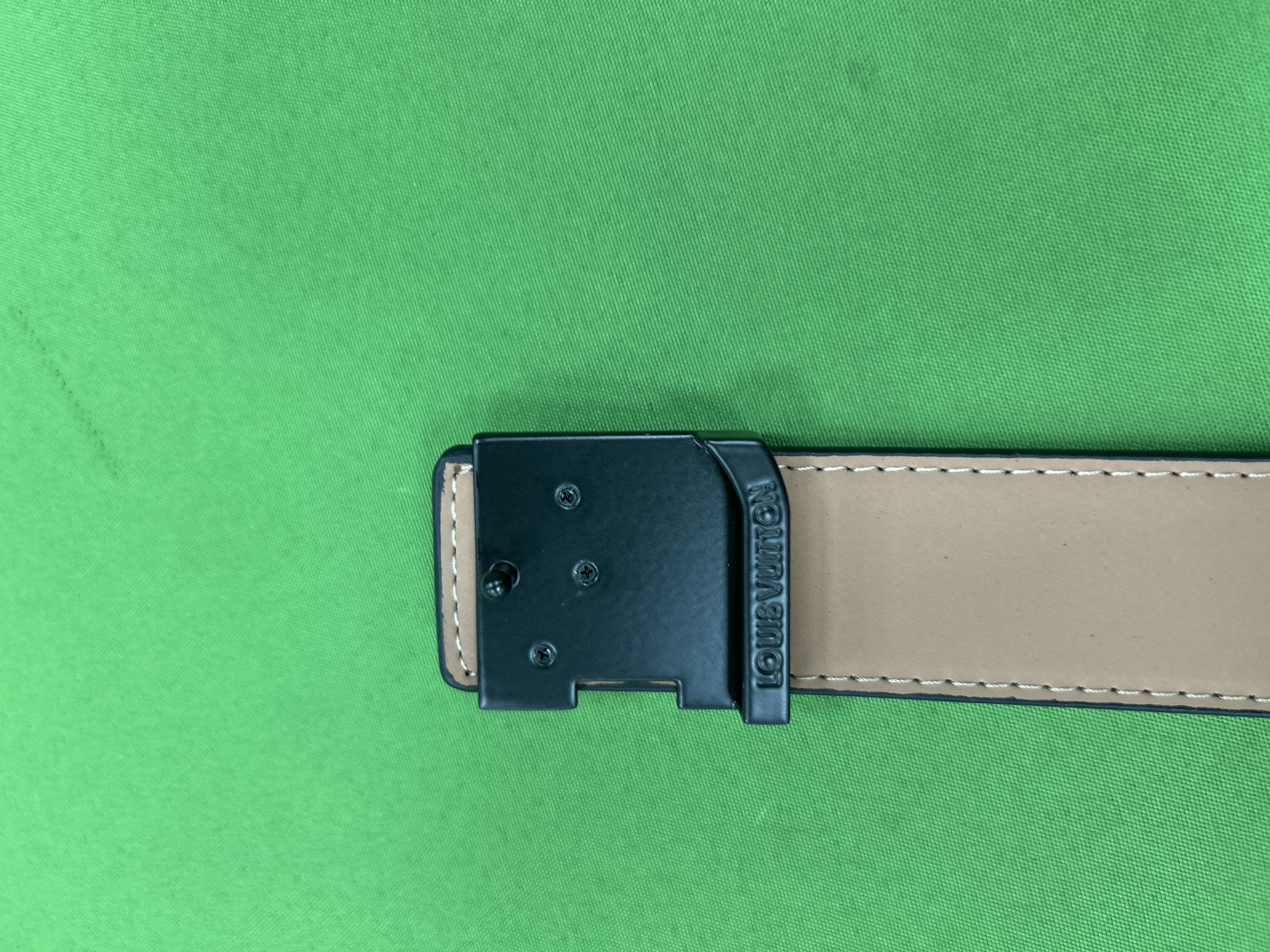 Foto QC 2 de Louis Vuitton LV Initiales Belt White Graphic Leather