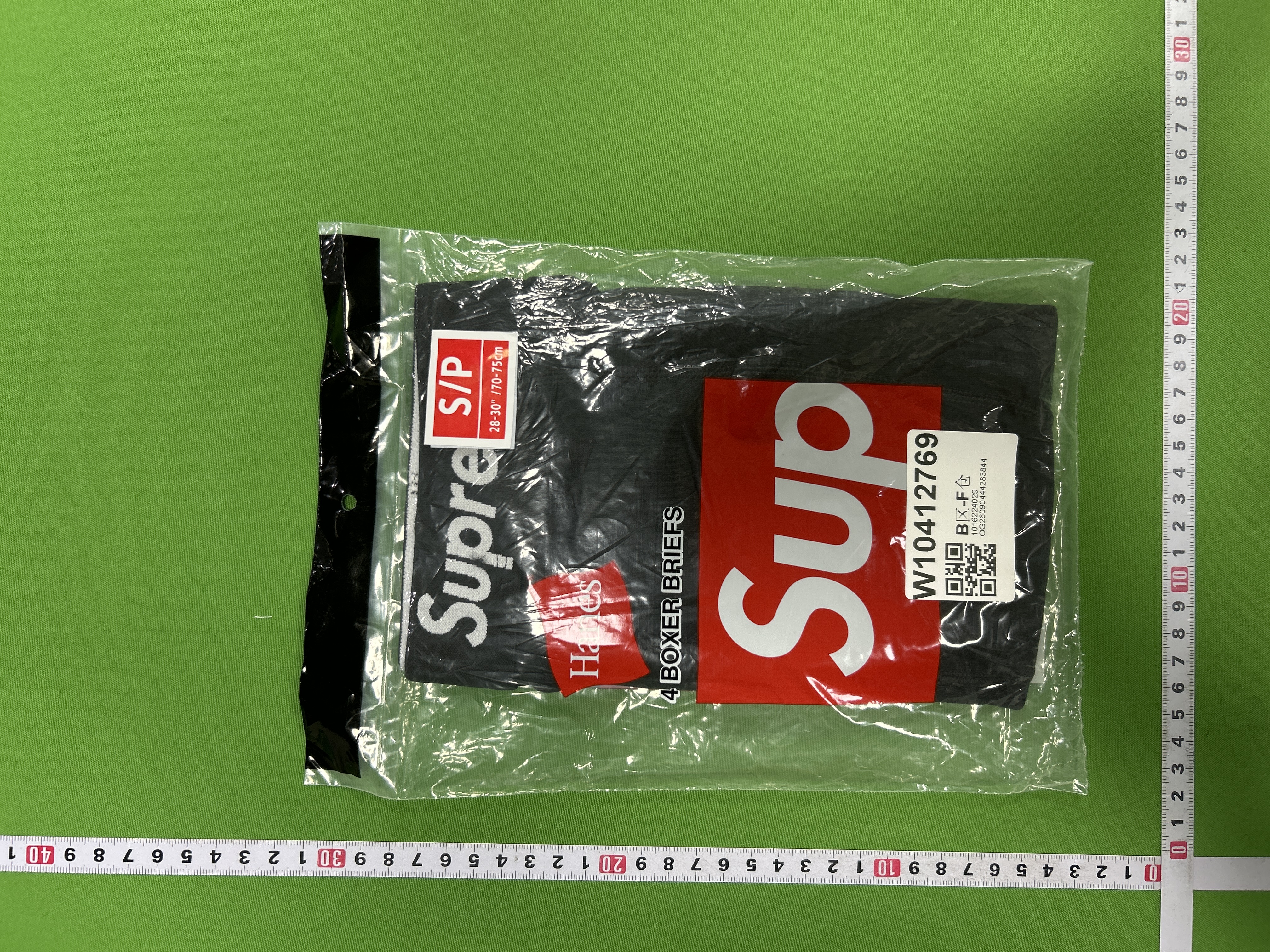 Foto QC 6 de Supreme Underwear Cotton Hanes Boxer Briefs 4 Pack White