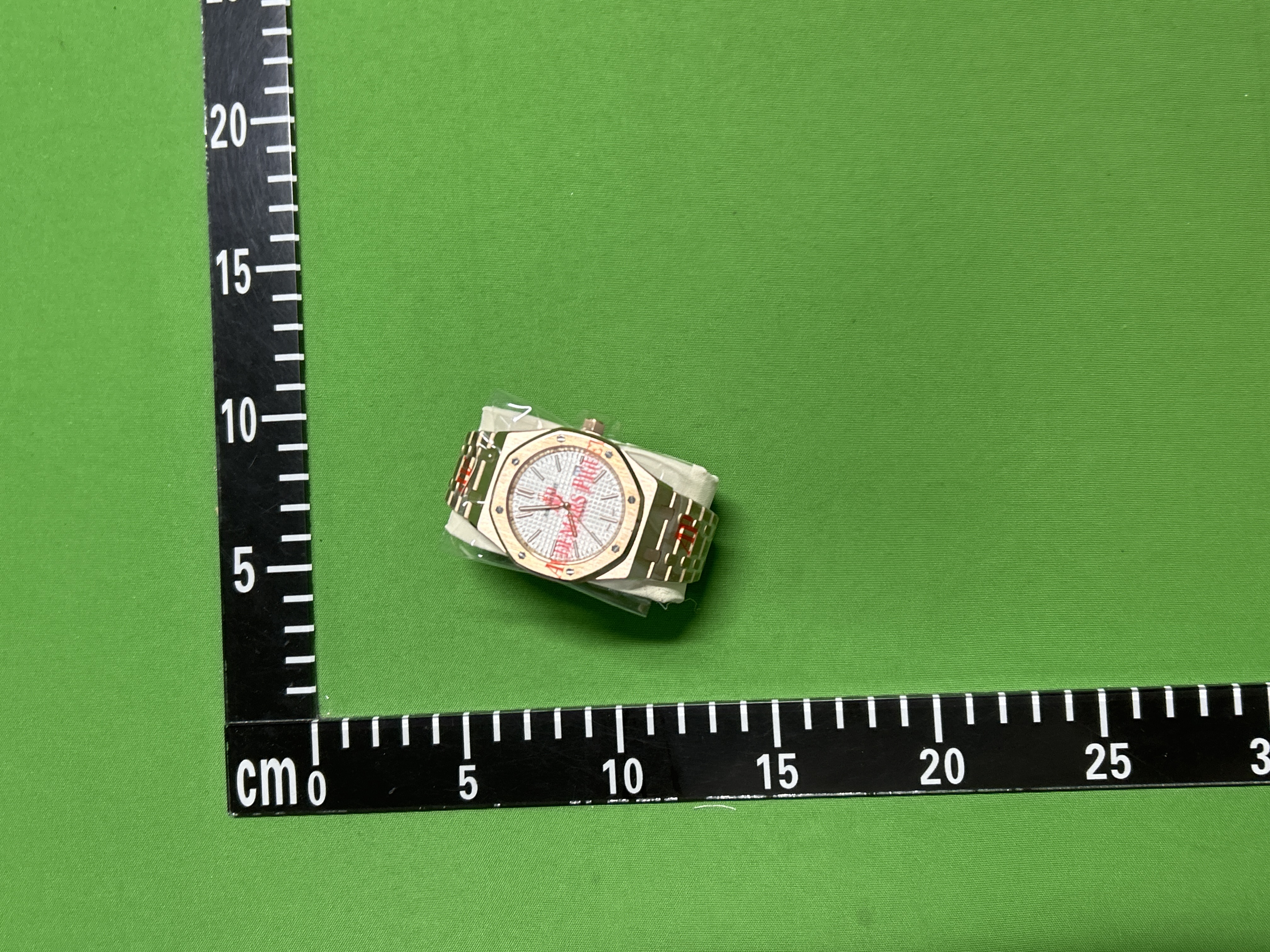 Foto QC 8 de Audemars Piguet Royal Oak Selfwinding 15451ST.ZZ.1256ST.01