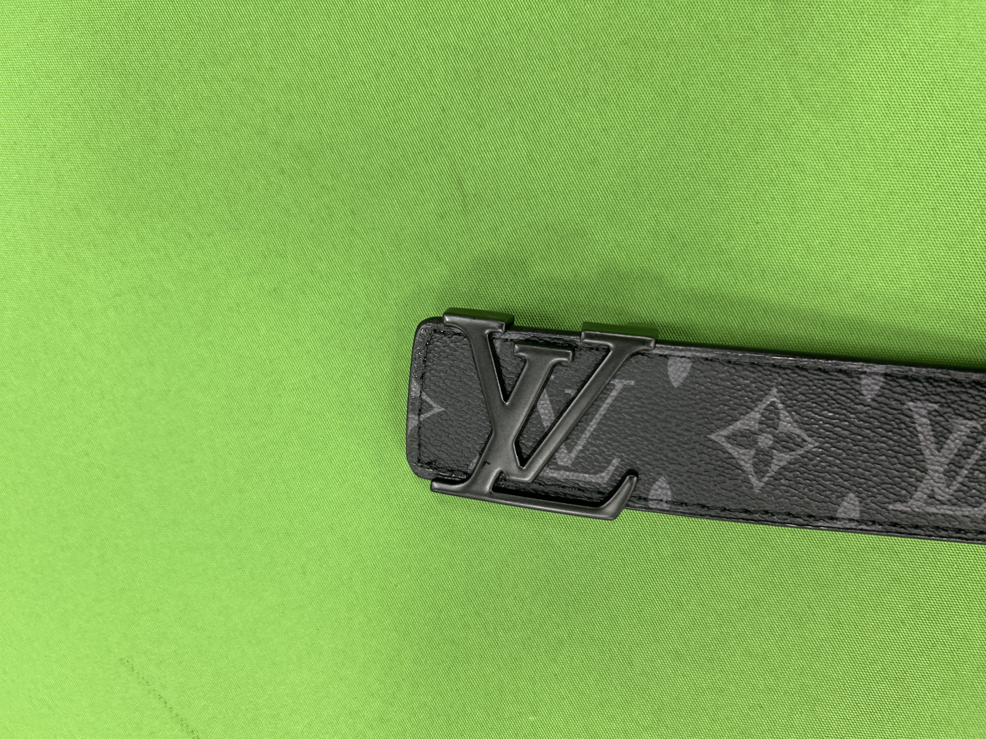 Foto QC 1 de Louis Vuitton LV Initiales Belt White Graphic Leather