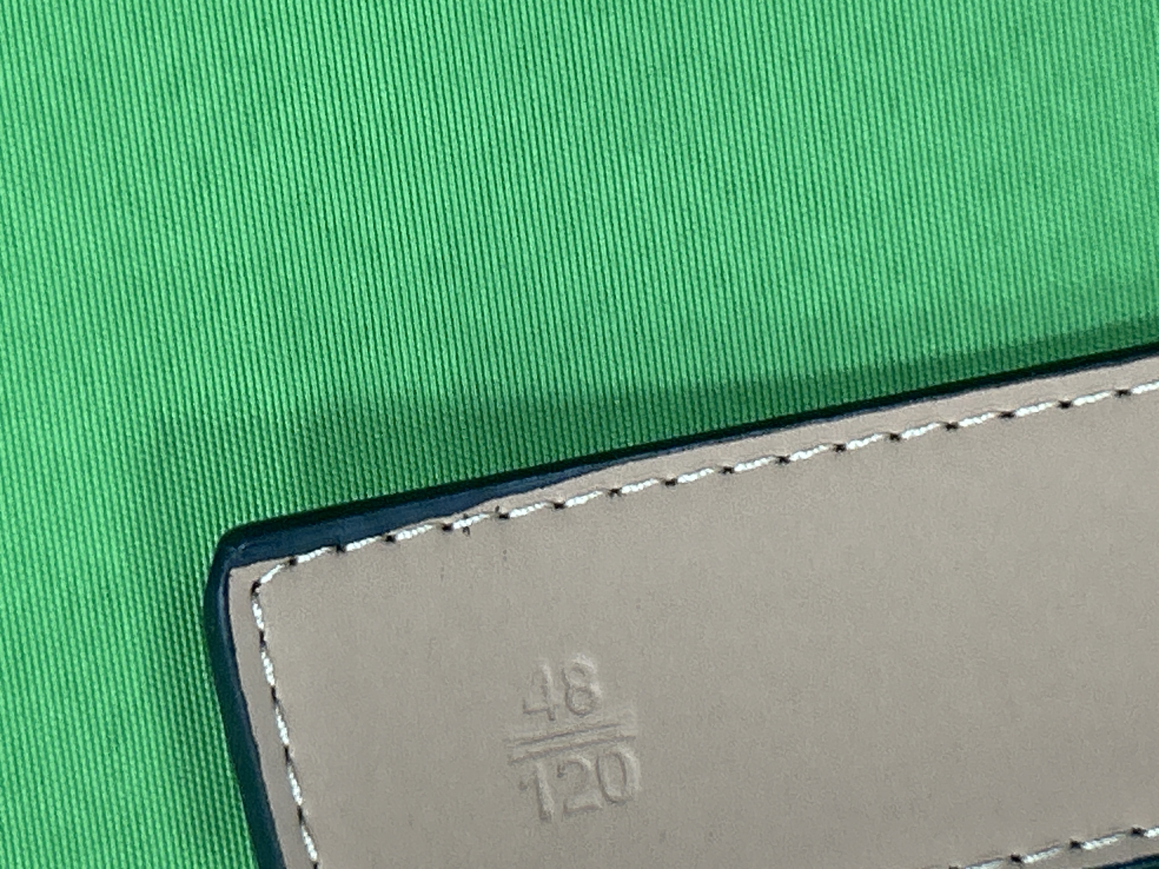 Foto QC 5 de Louis Vuitton LV Initiales Belt White Graphic Leather