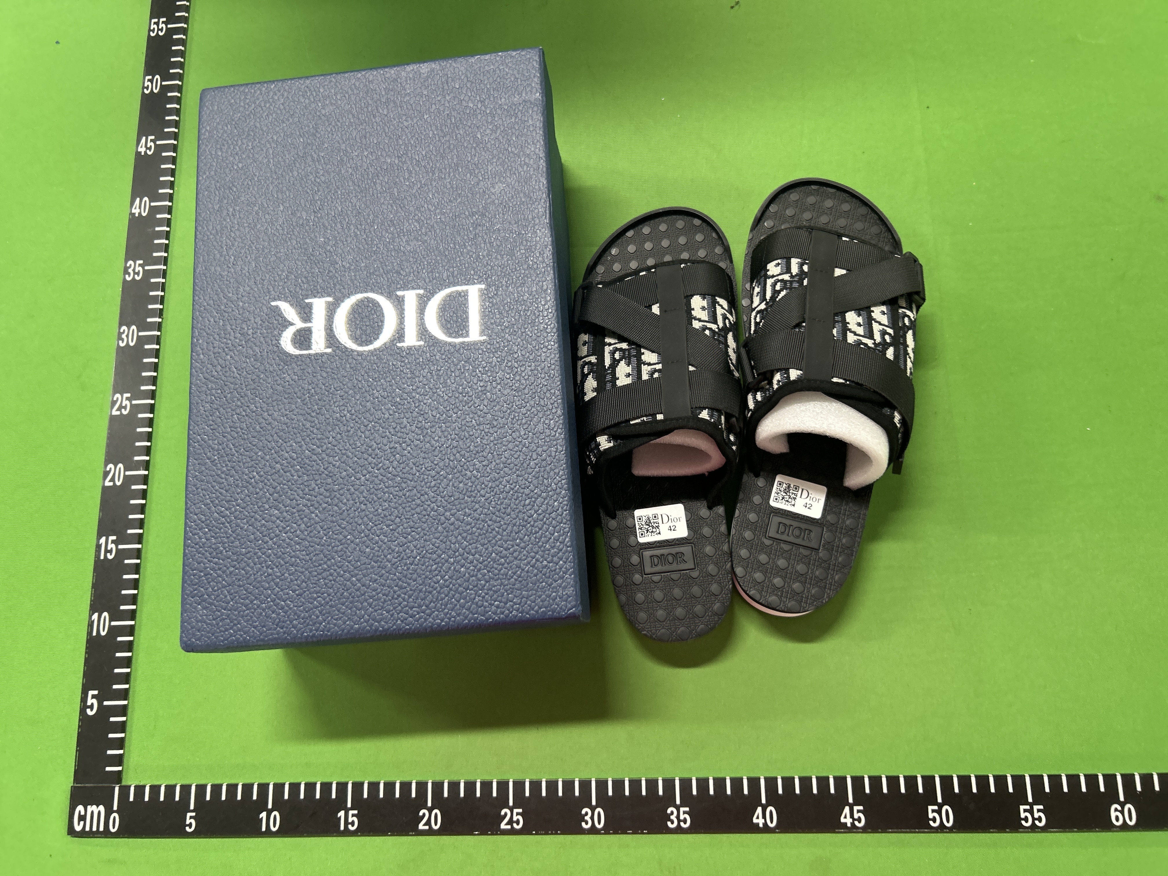 Foto QC 7 de Dior Alpha Sandals Oblique Canvas Black