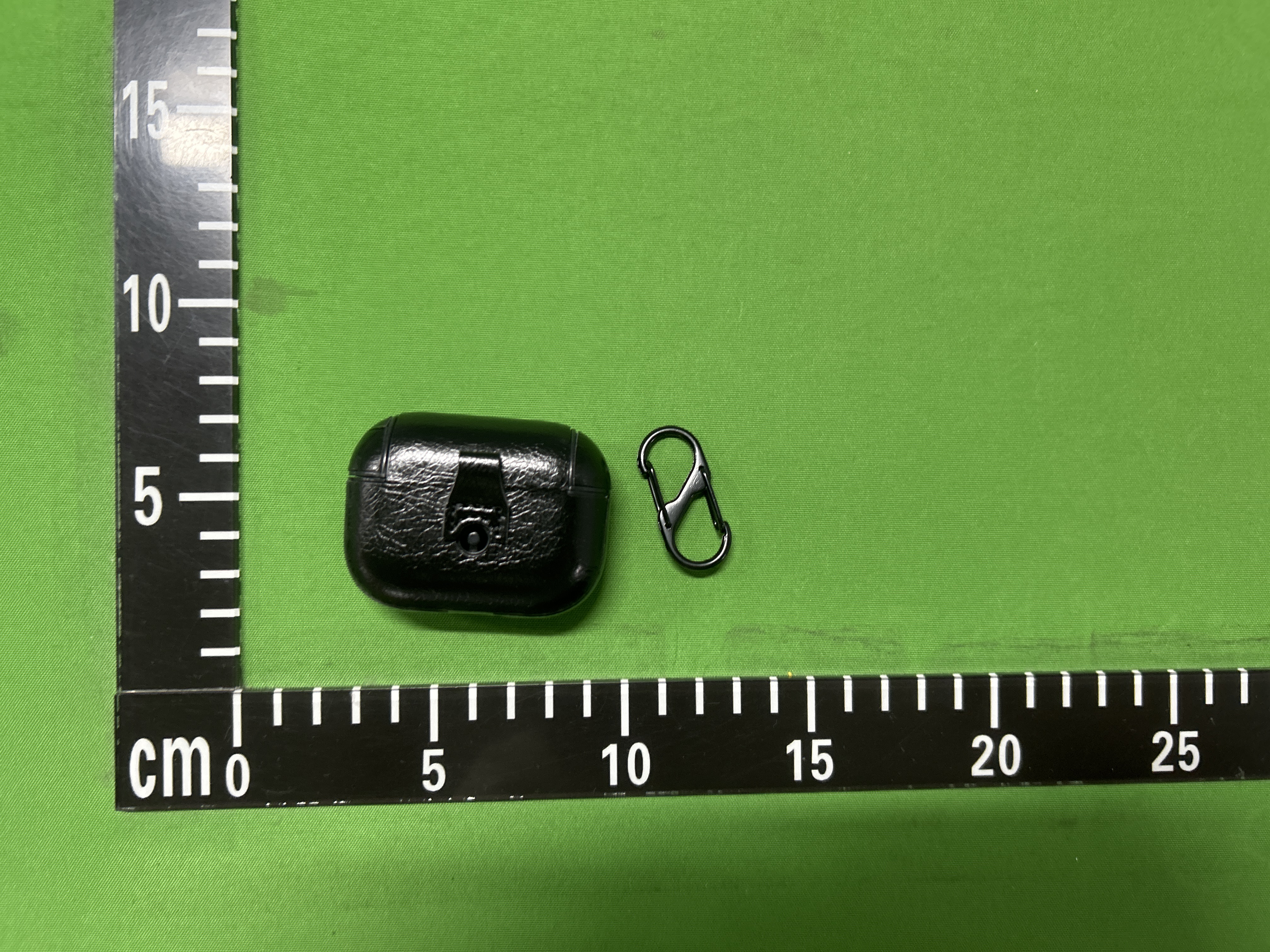 Foto QC 2 de Chrome Hearts Leather Case for AirPods Pro Black