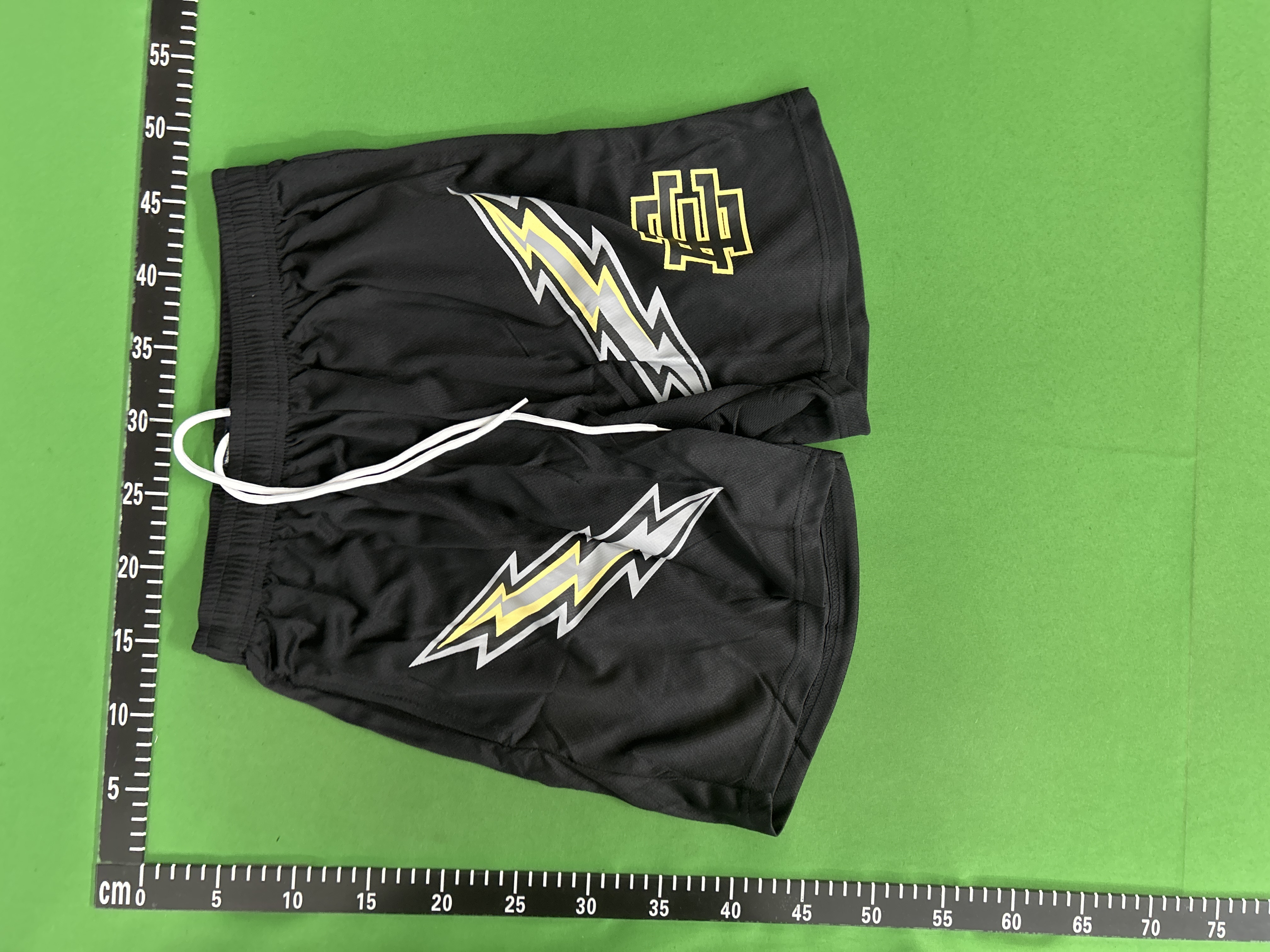 Foto QC 1 de Eric Emanuel EE Basic Shorts EE Bolt Black