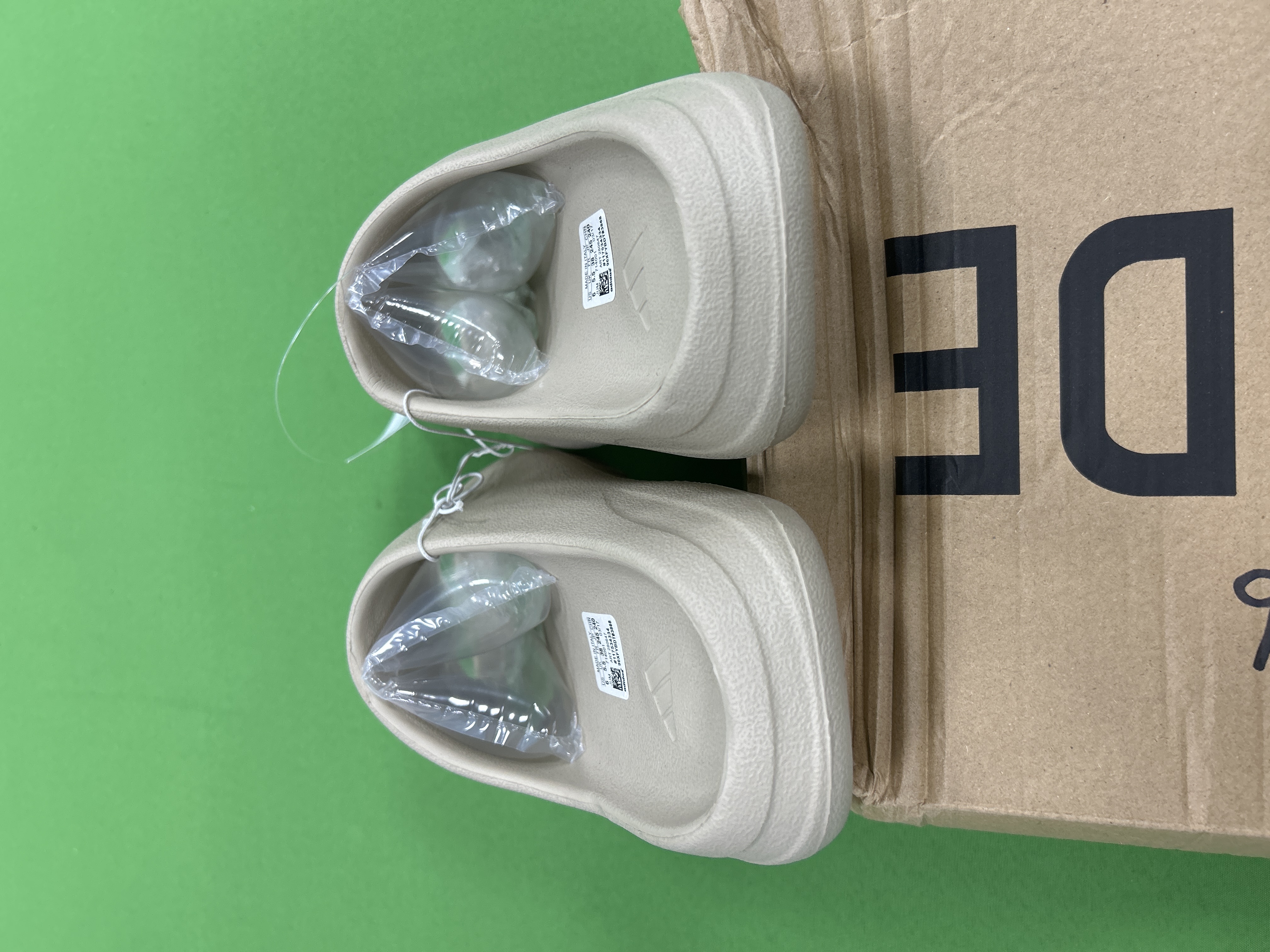 Foto QC 2 de Crocs Classic Clog Foam Lightning McQueen