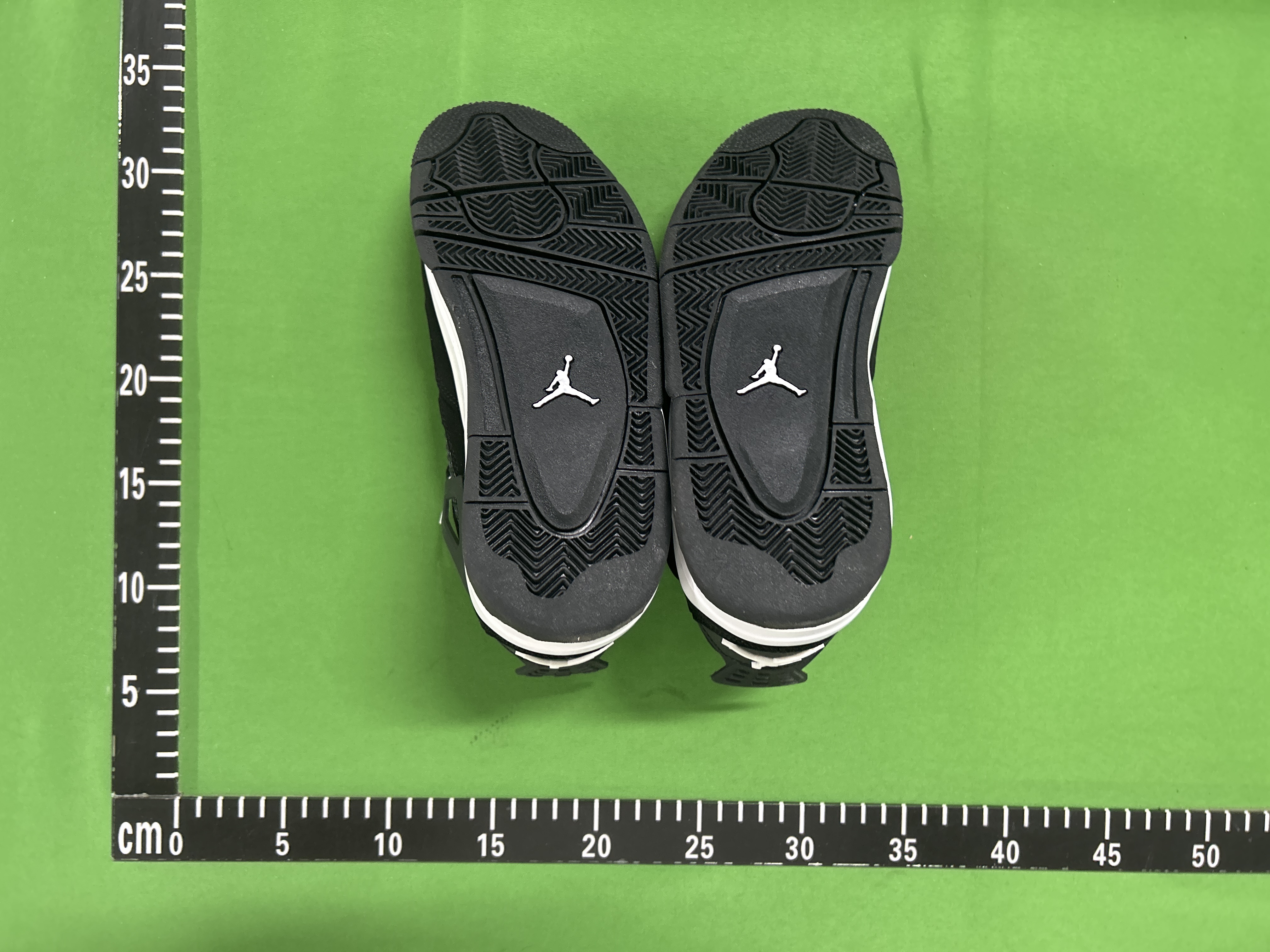 Foto QC 6 de Jordan 4 Retro Black Cat CU1110-010