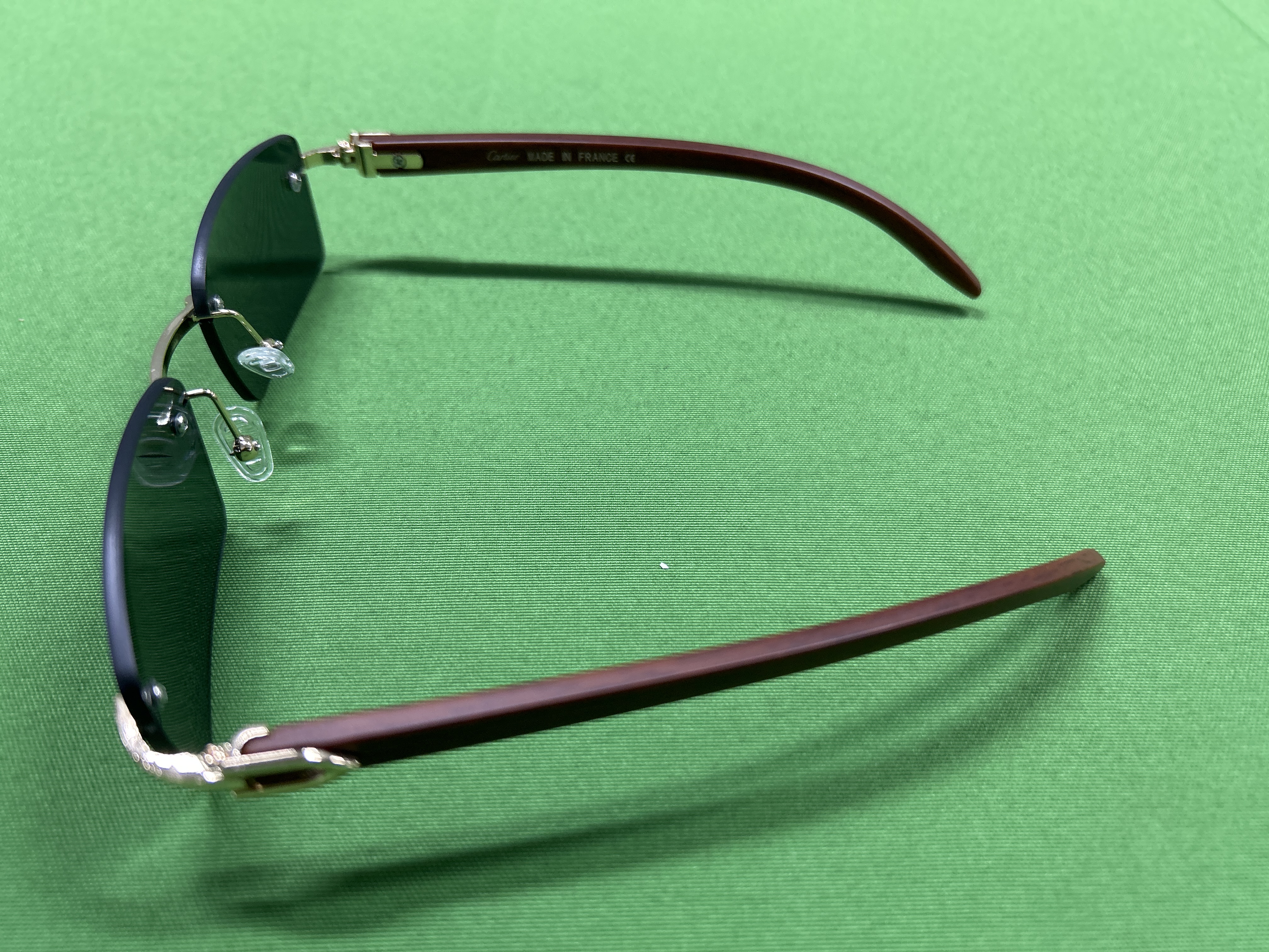 Foto QC 8 de Cartier C Décor Rectangular Rimless Metal Wood Sunglasses Gold Brown Grey
