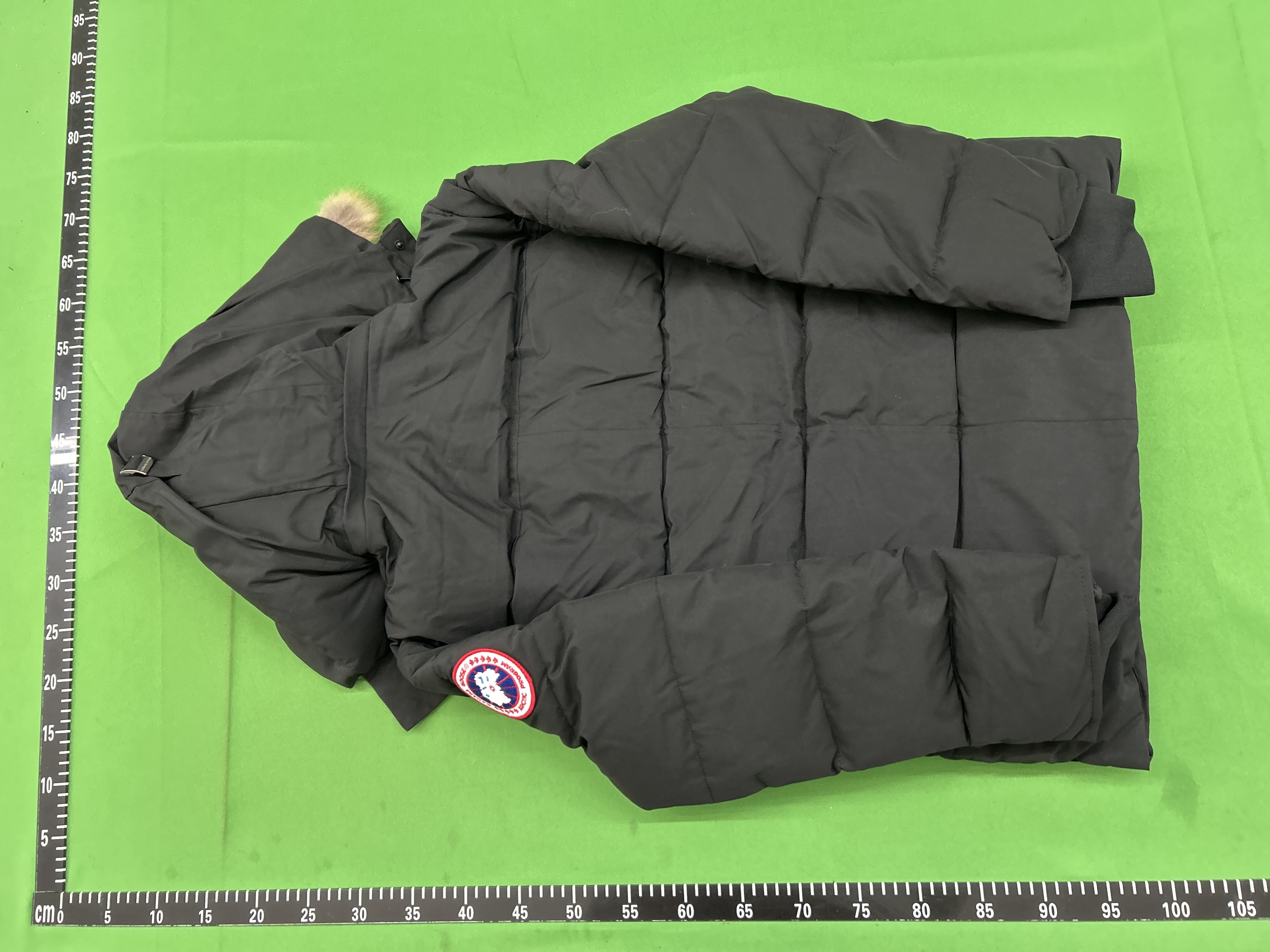 Foto QC 3 de Moose Knuckles Gold Series Down Jacket Black