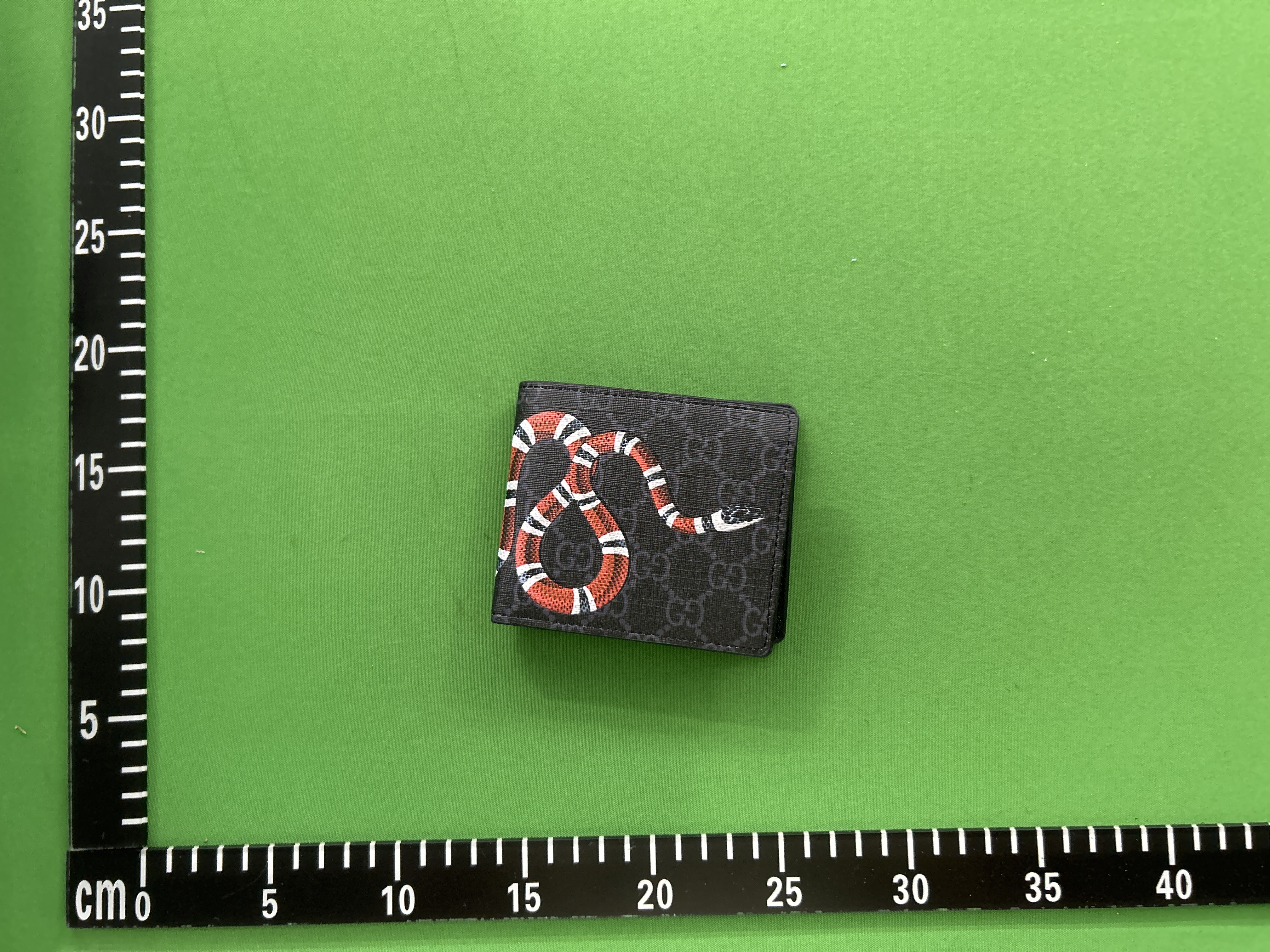 Foto QC 2 de Louis Vuitton x Supreme Slender Wallet Epi Black