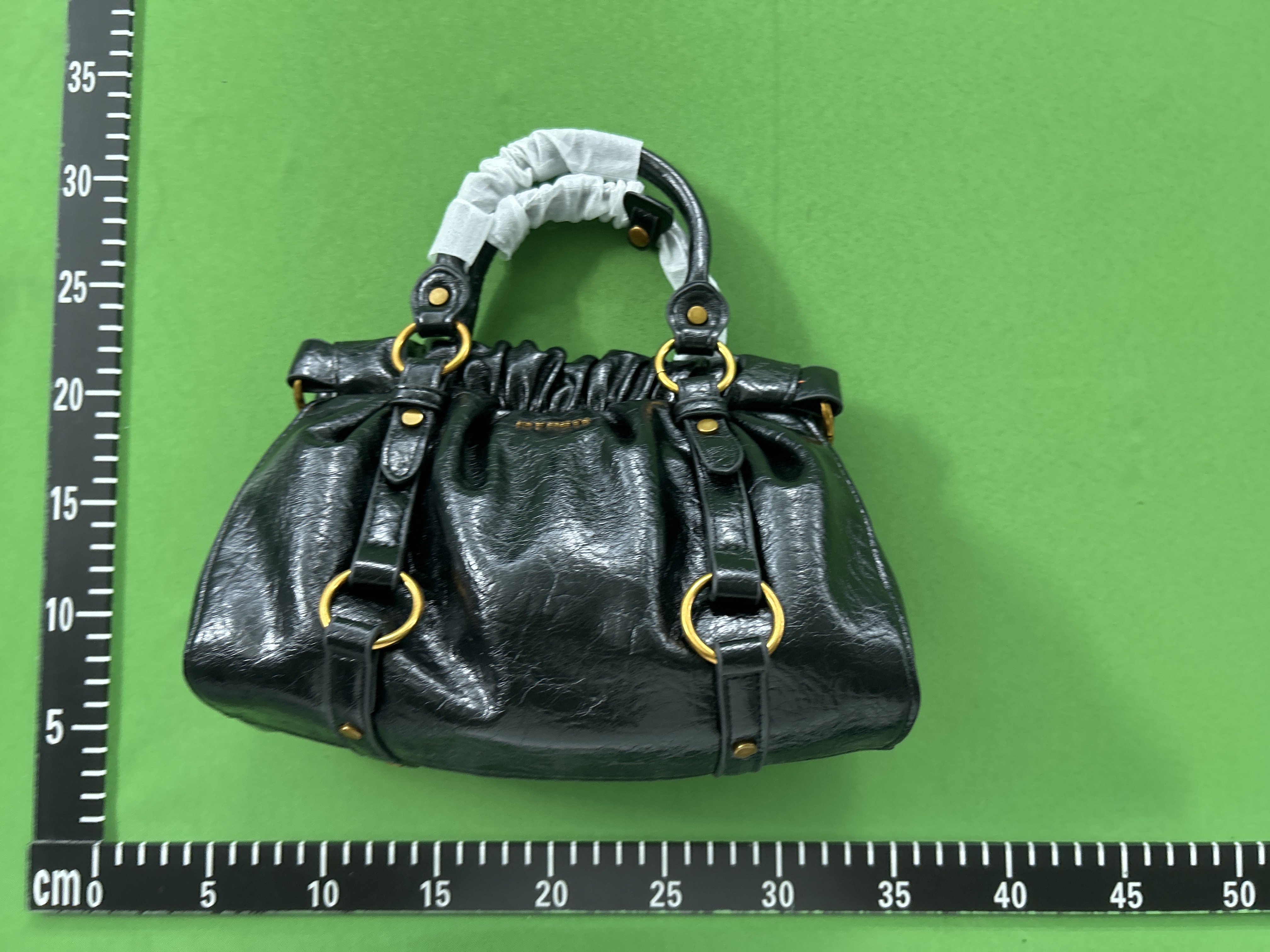 Foto QC 2 de MUHETI Retro Pleated Tote Bag Black Crinkled Leather