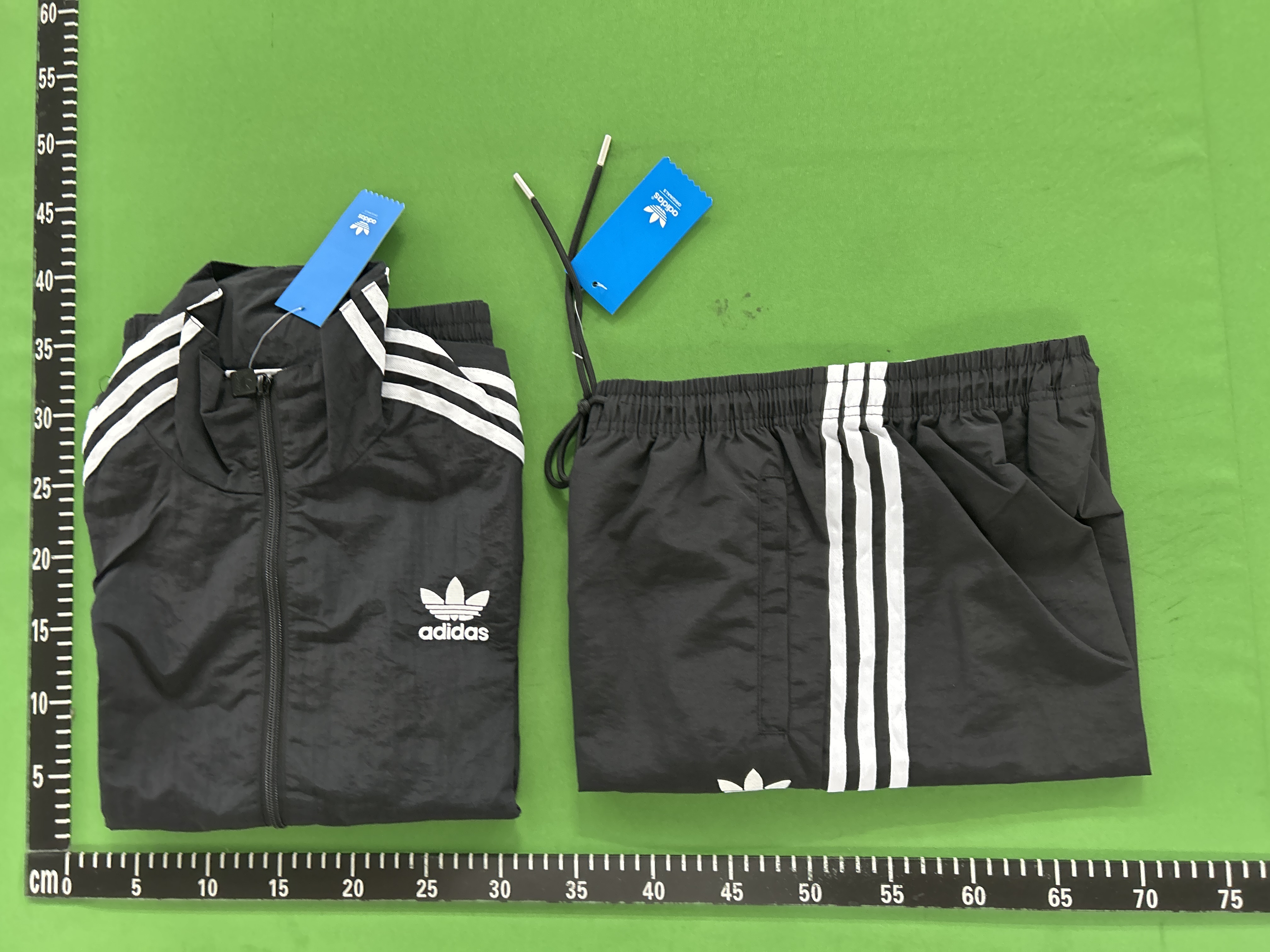Foto QC 1 de Other Three Stripes Loose Sweatpants Dark Grey