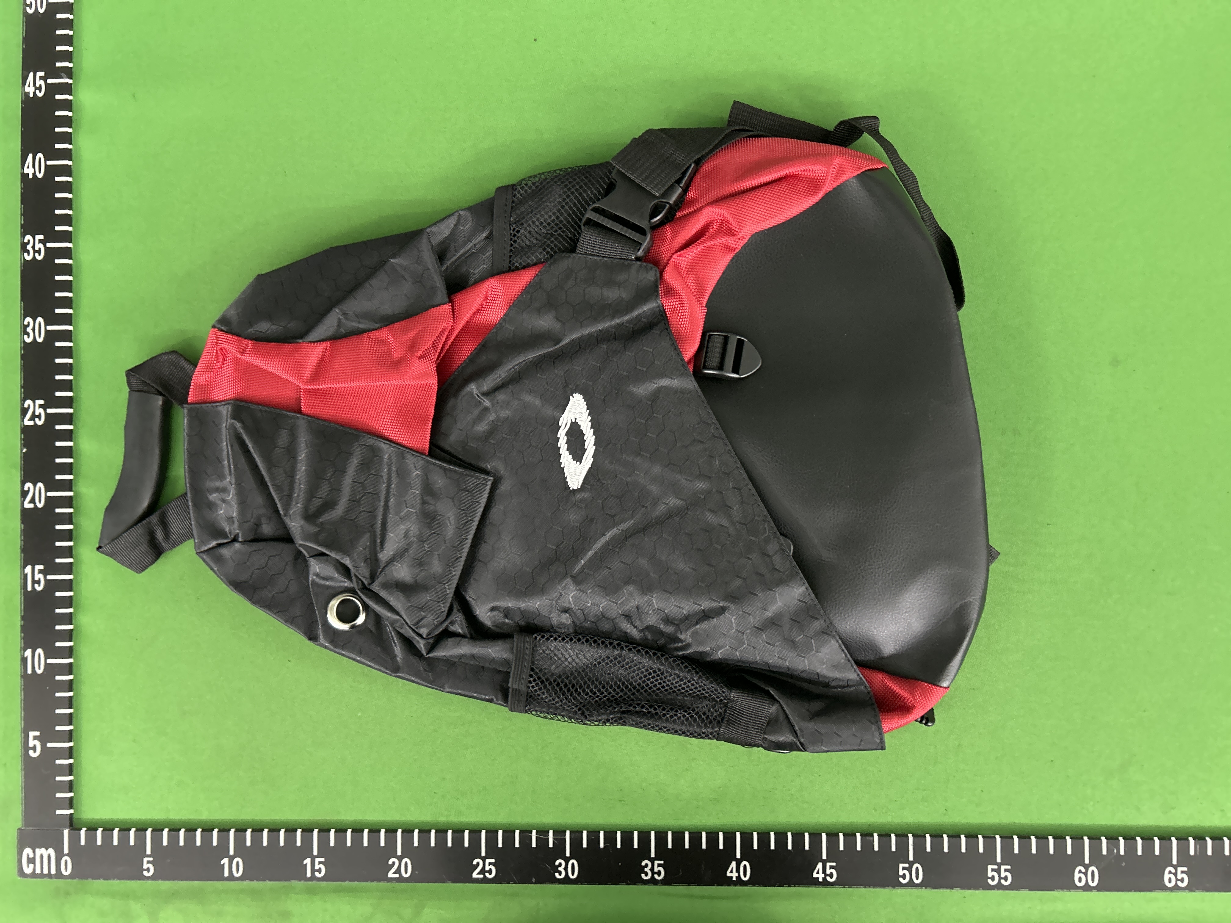 Foto QC 5 de Oakley Sandbag Sling Bag Black Yellow