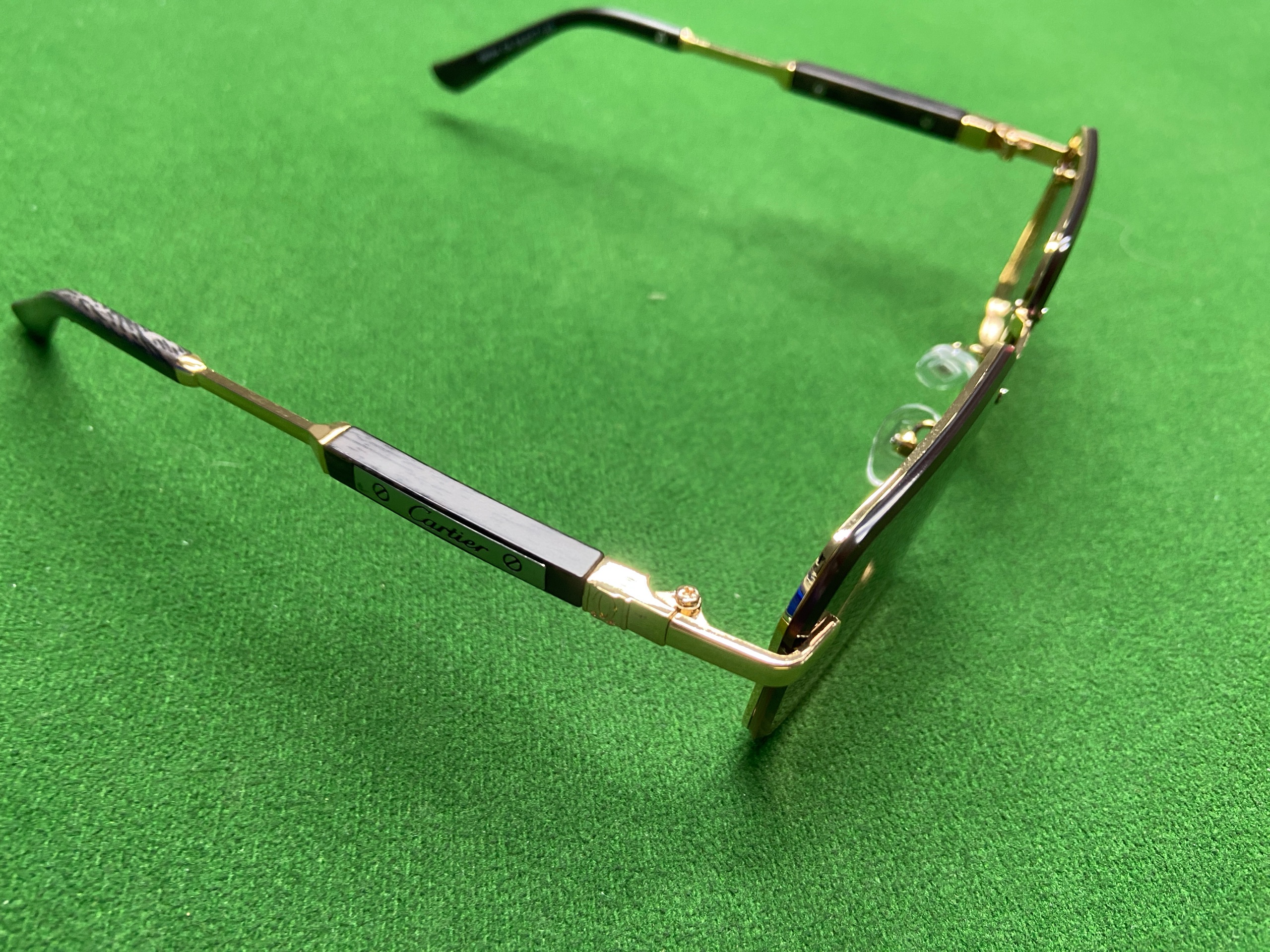 Foto QC 1 de Cartier Panthère Square-Frame Metal Sunglasses Gold Brown Grey Gradient (3068)