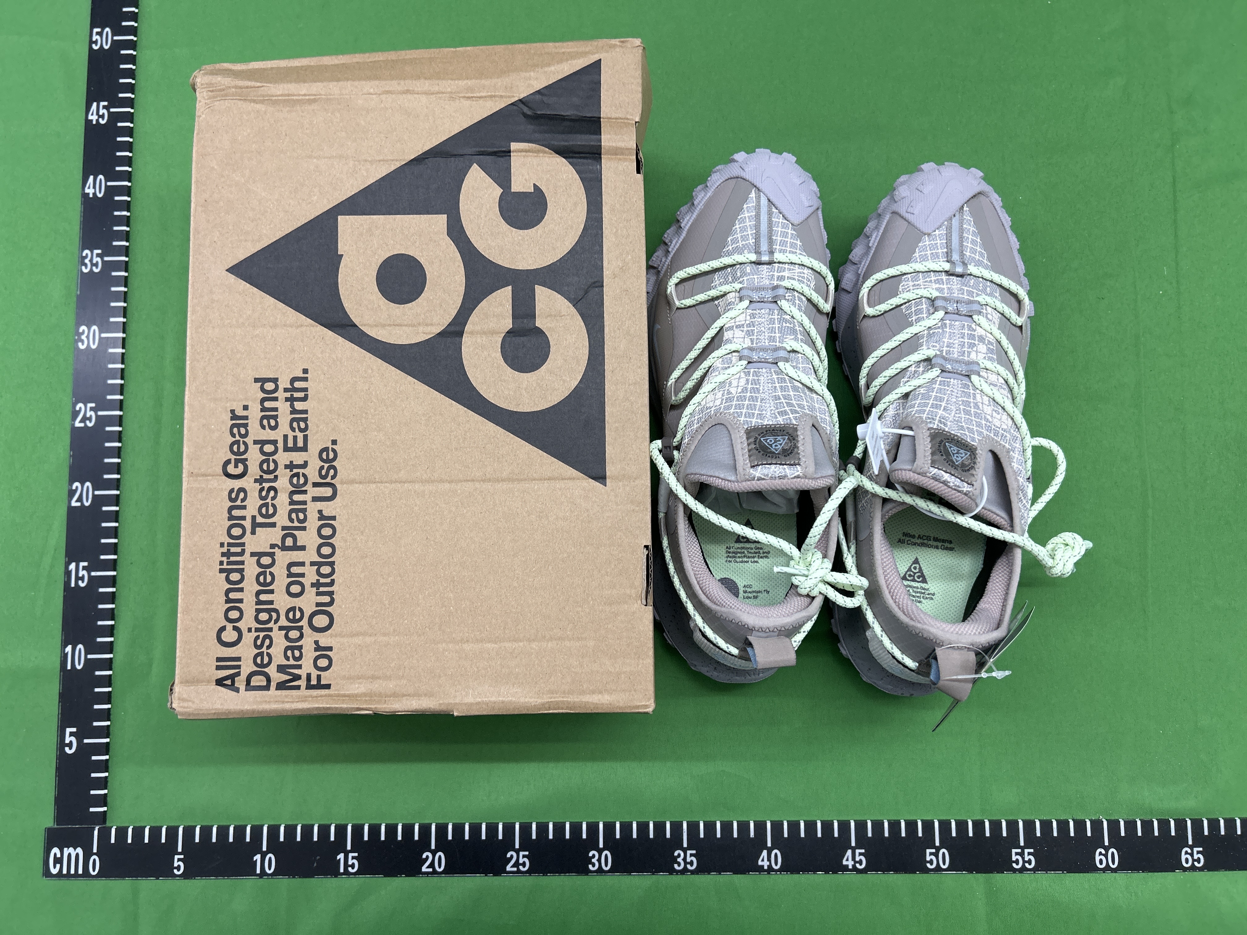 Foto QC 2 de Nike ACG Mountain Fly Gore-Tex Black Dark Grey CT2904-002