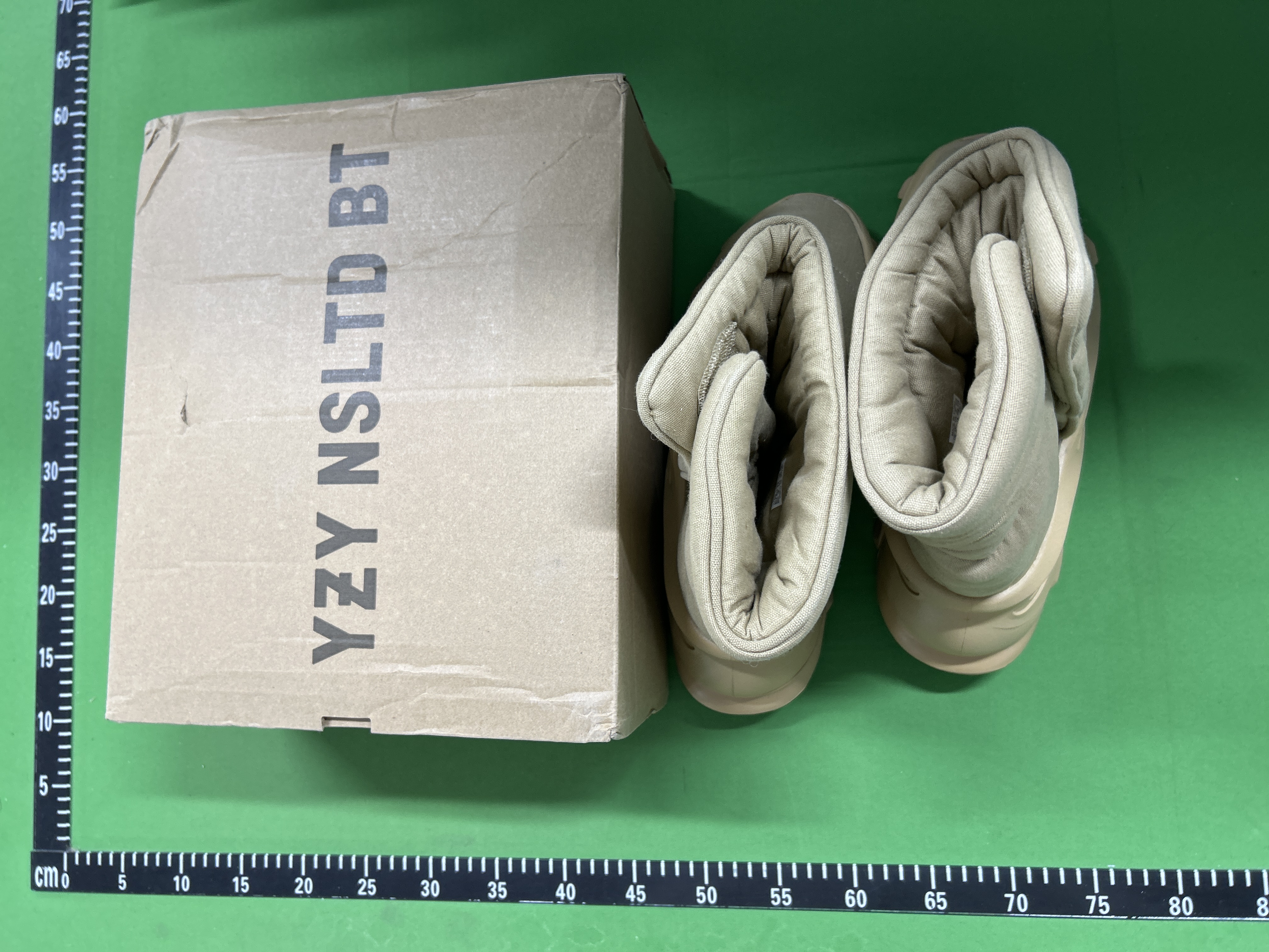 Foto QC 2 de adidas Yeezy NSLTD BT Khaki GW5354