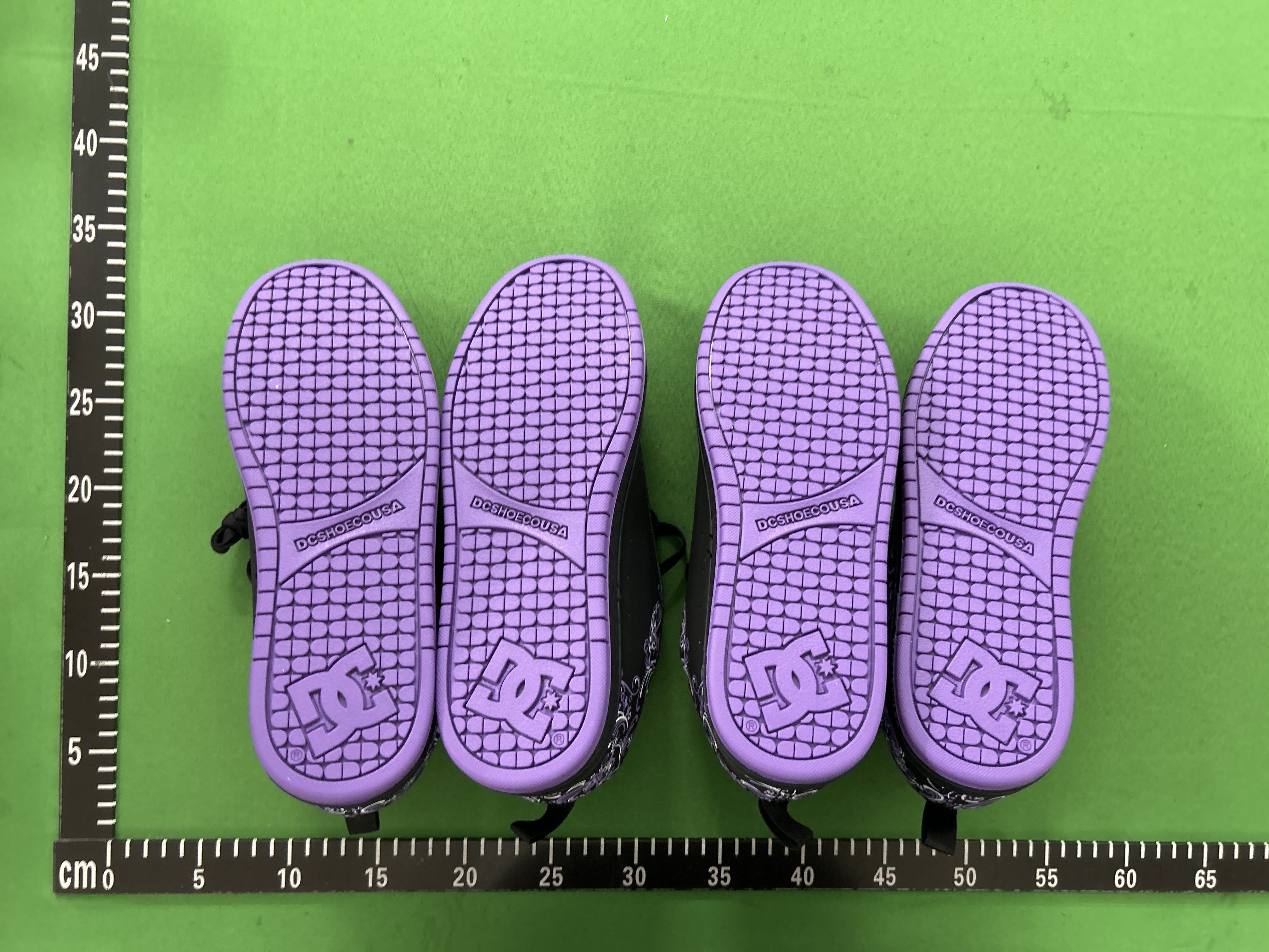 Foto QC 8 de DC Court Graffik Low Black Pink Pattern 300678