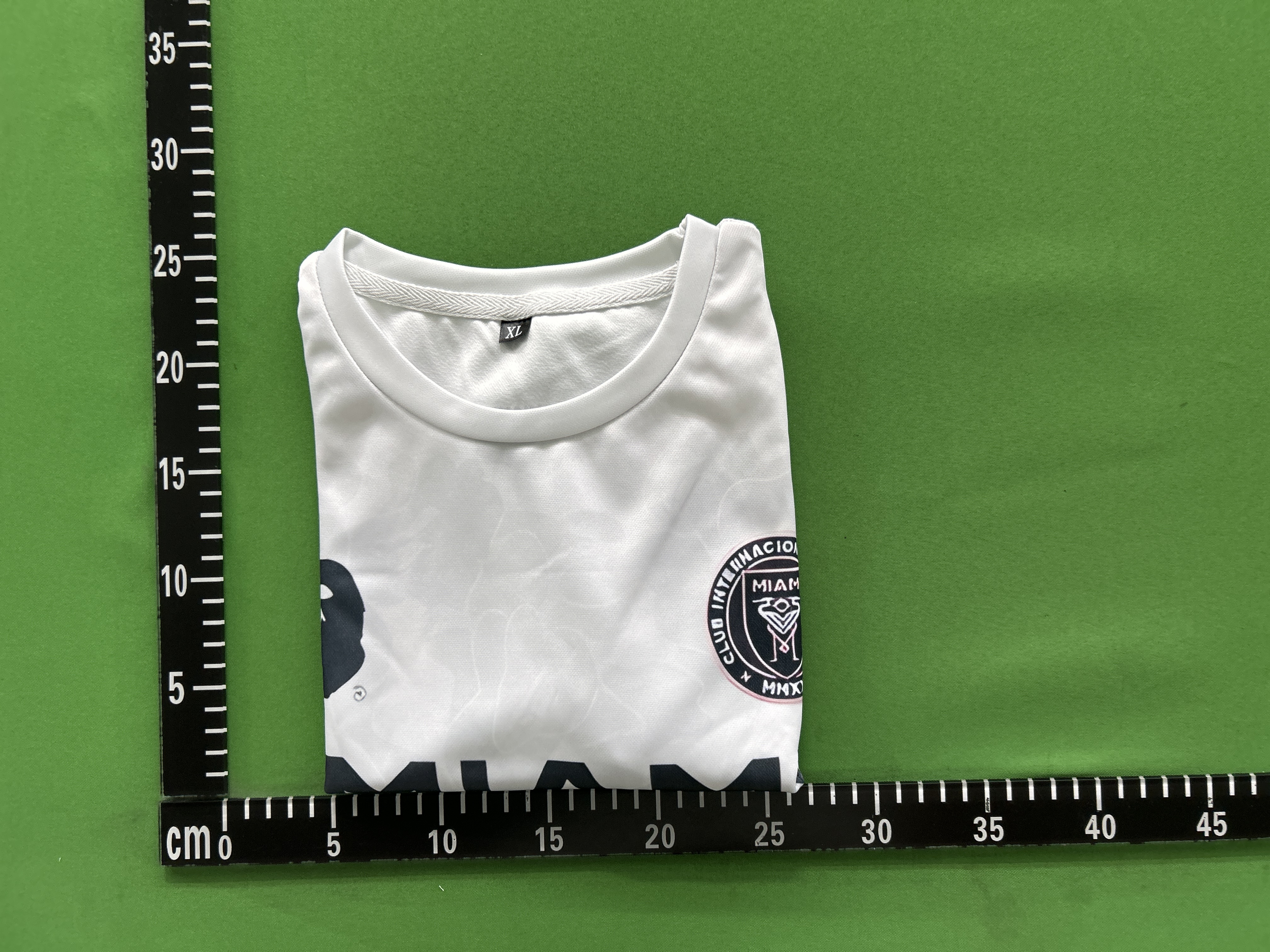 Foto QC 8 de BAPE x adidas x Inter Miami CF 2023/24 Home Camo Jersey Pink