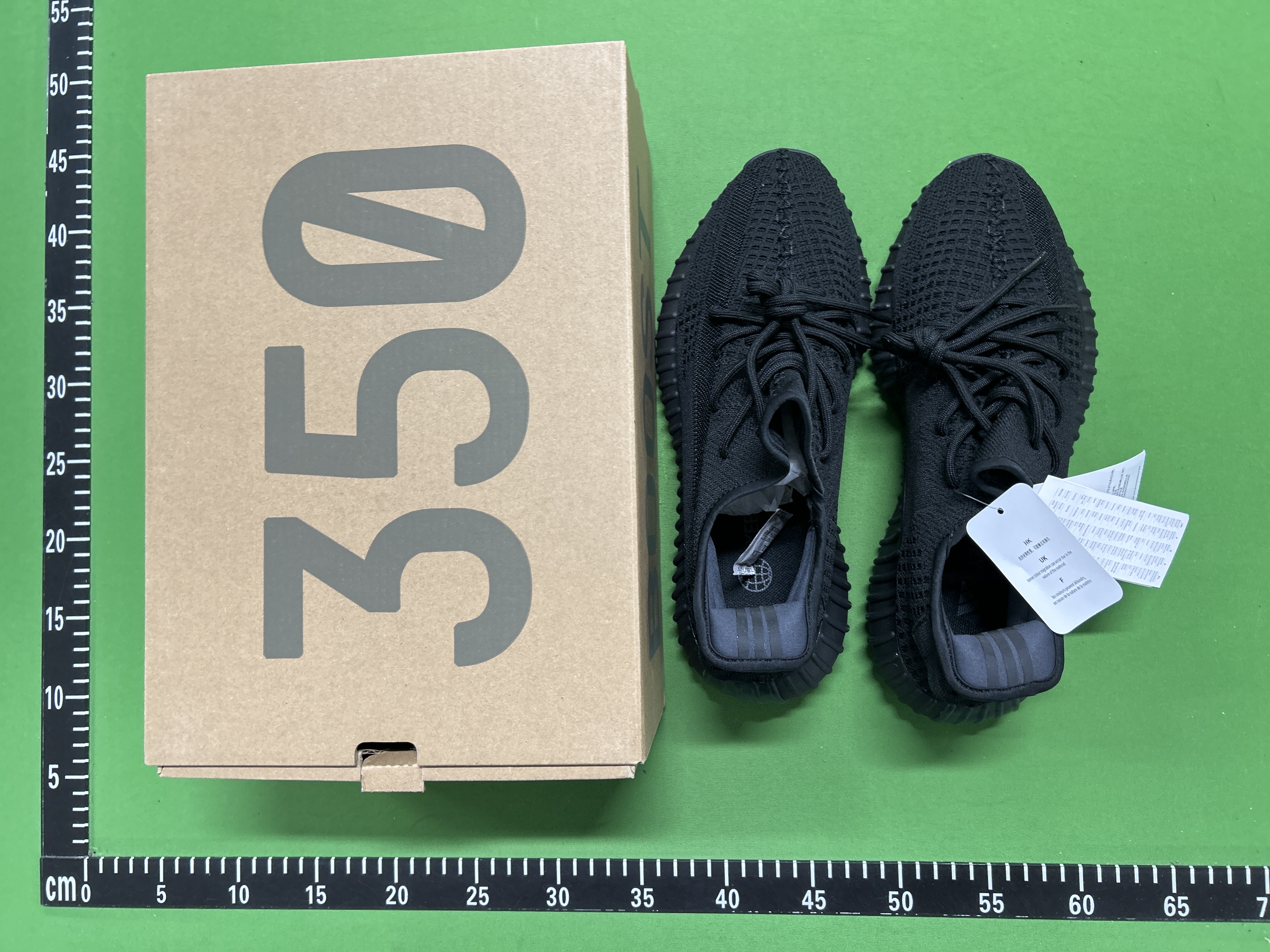 Foto QC 3 de Yeezy Boost 350 V2 Tail Light FX9017