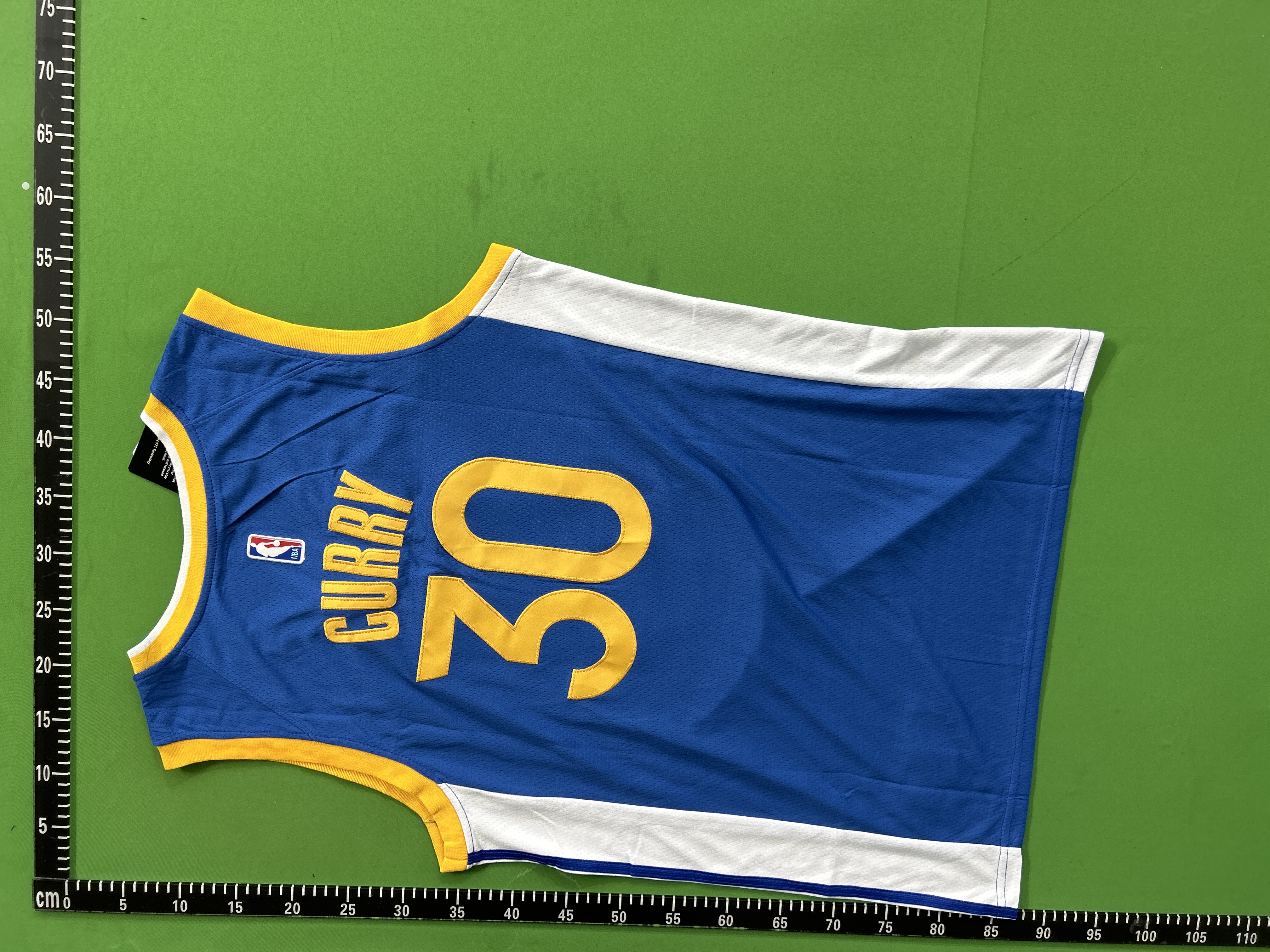 Foto QC 6 de Mitchell & Ness x Golden State Warriors Retro 2009/10 Stephen Curry Road Jersey Navy