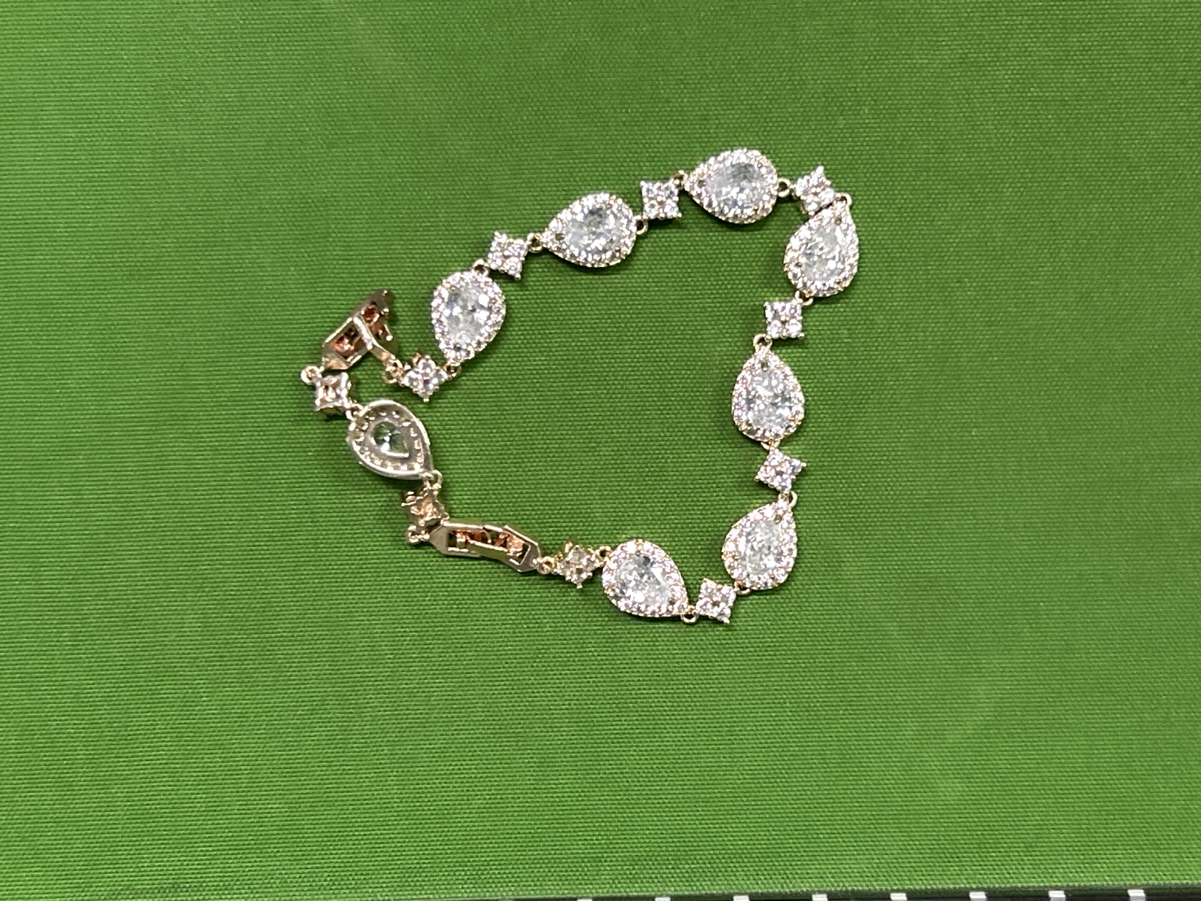 Foto QC 8 de Other Bracelet Metal Zircon Gold