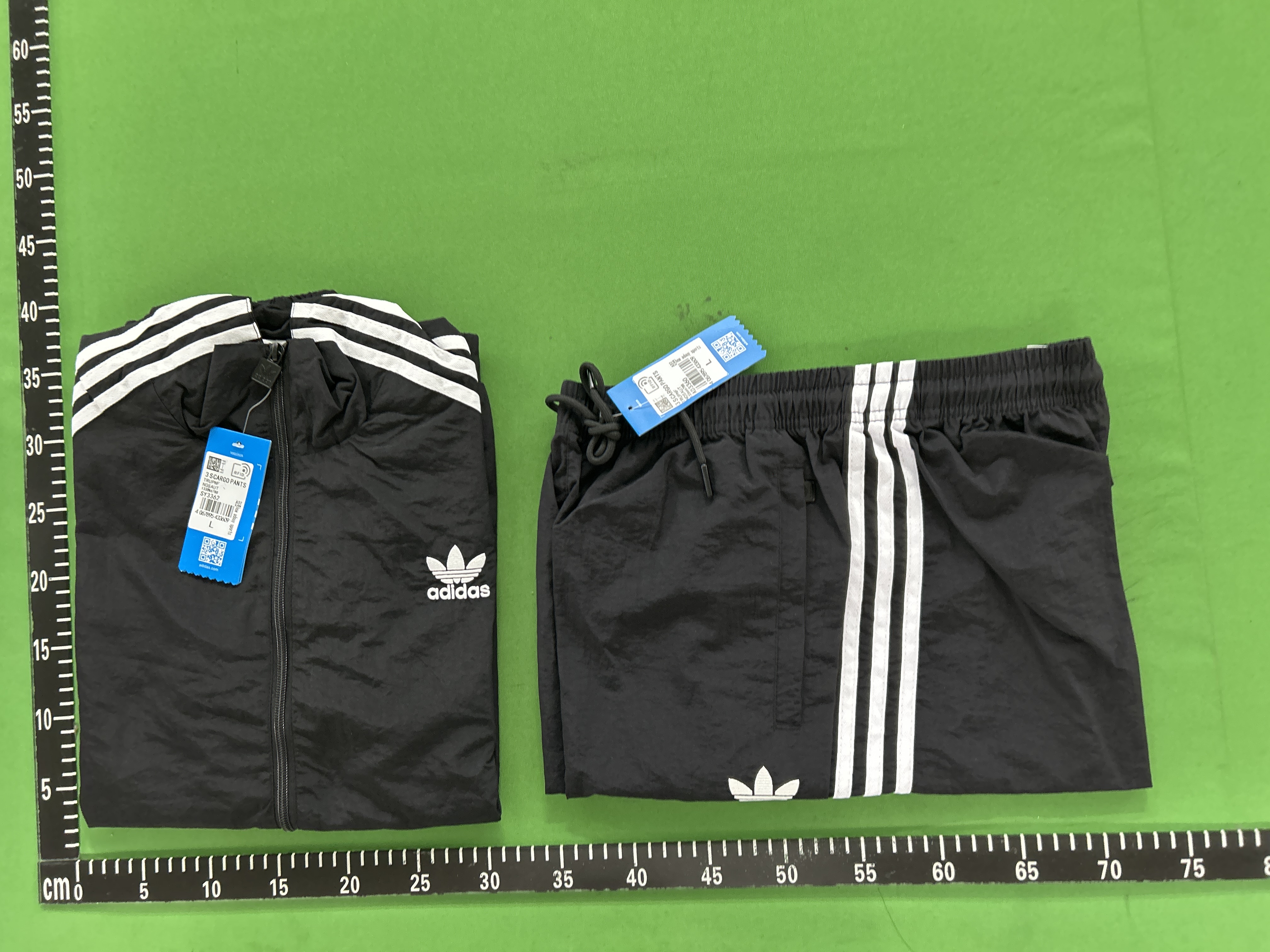 Foto QC 7 de Other Three Stripes Loose Sweatpants Dark Grey