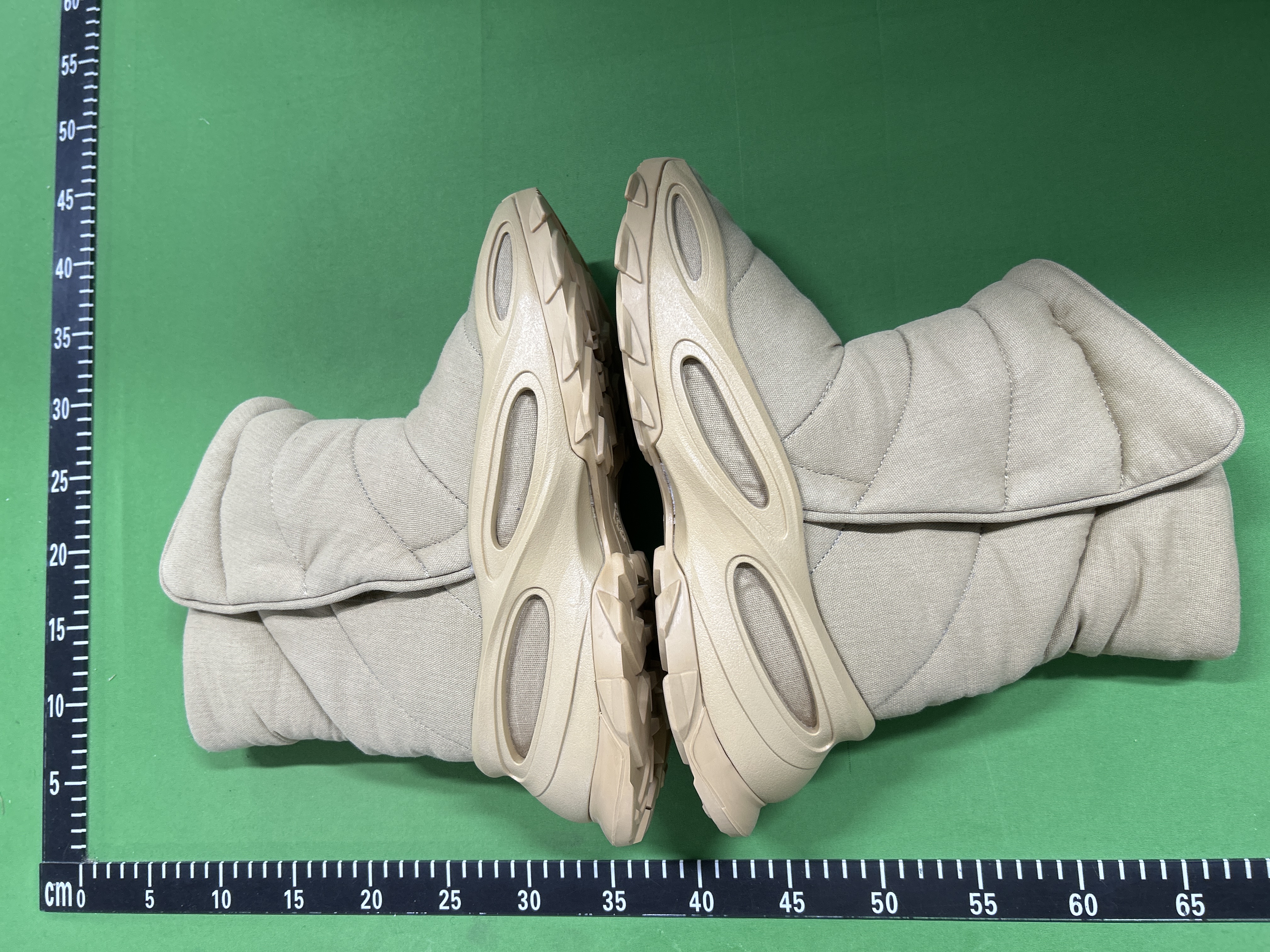 Foto QC 5 de adidas Yeezy NSLTD BT Khaki GW5354