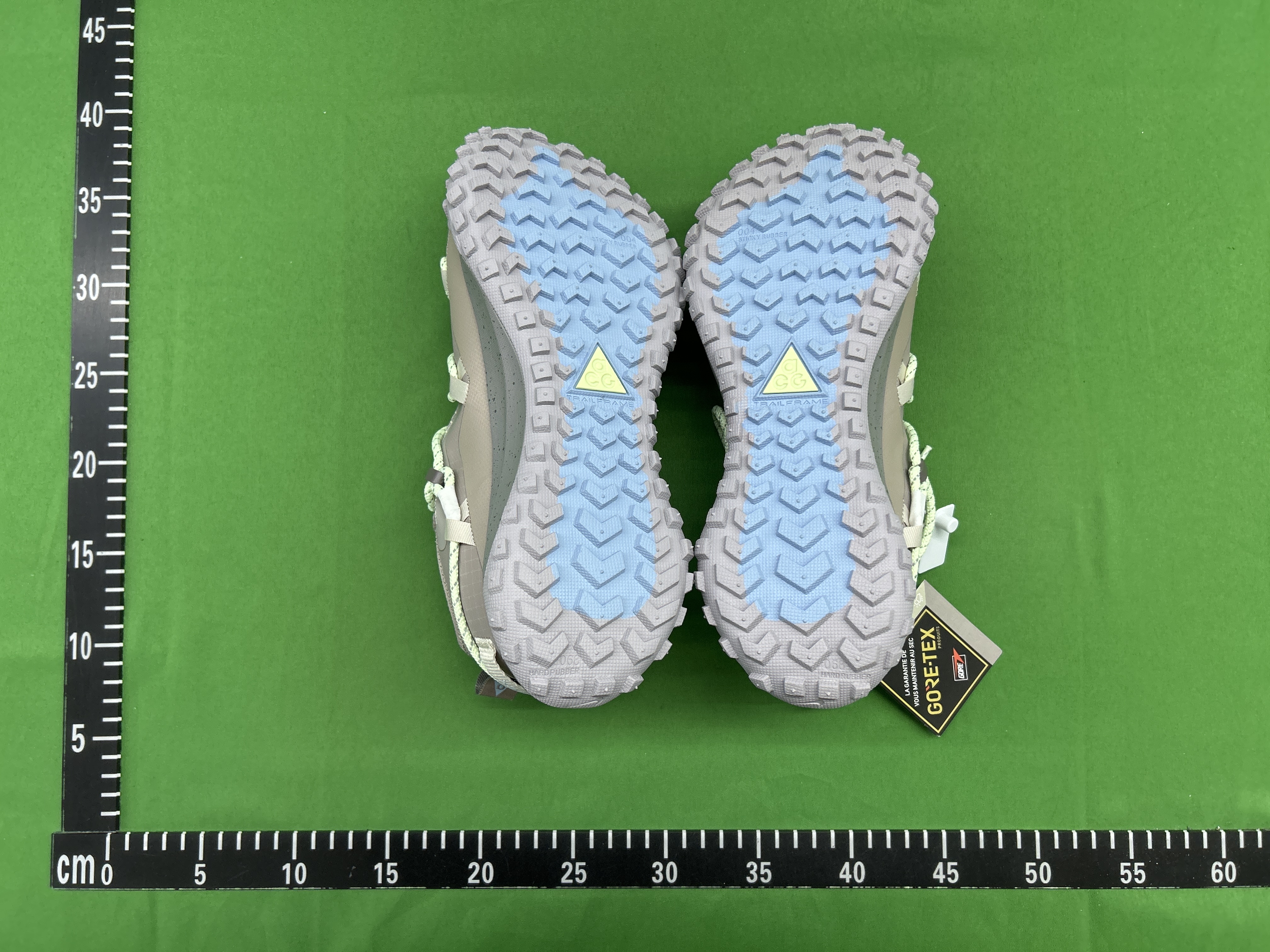 Foto QC 6 de Nike ACG Mountain Fly Gore-Tex Black Dark Grey CT2904-002