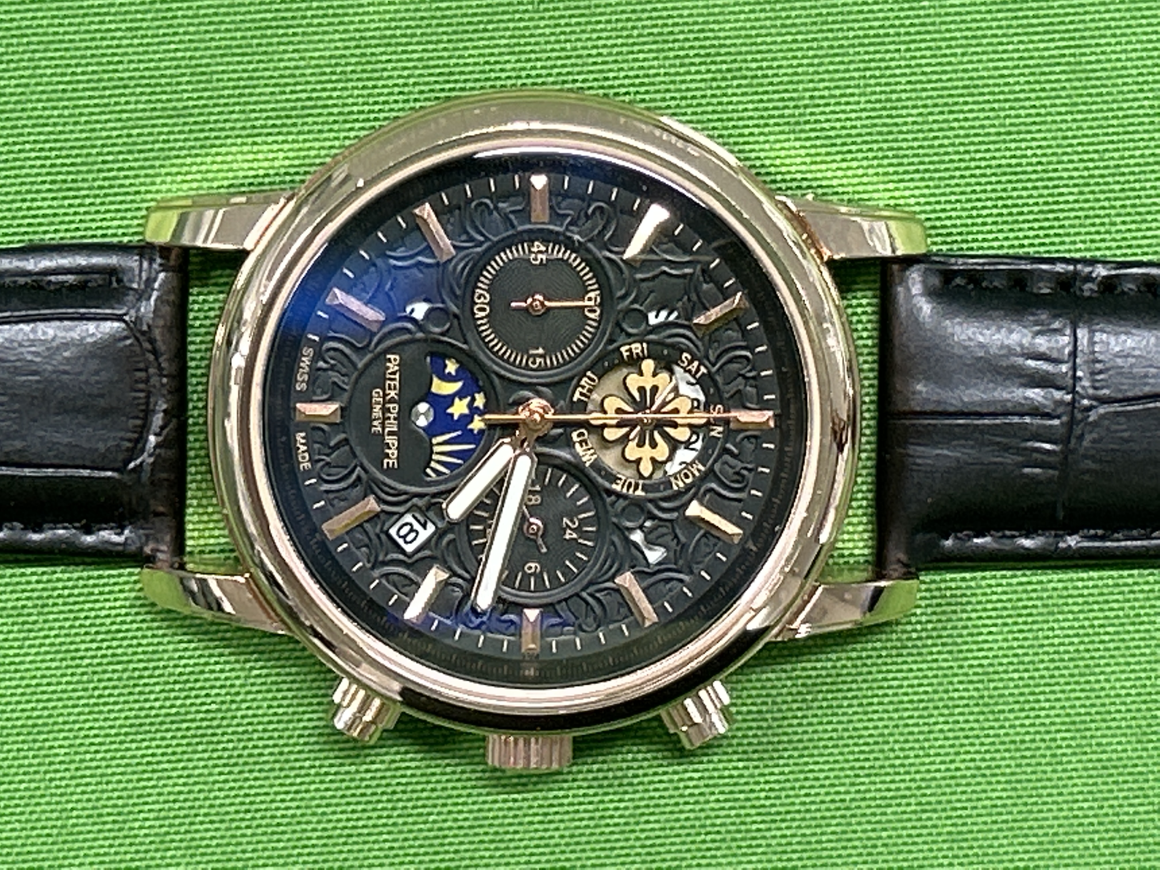 Foto QC 6 de Patek Philippe Grand Complications Sky Moon Tourbillon 6002R-001