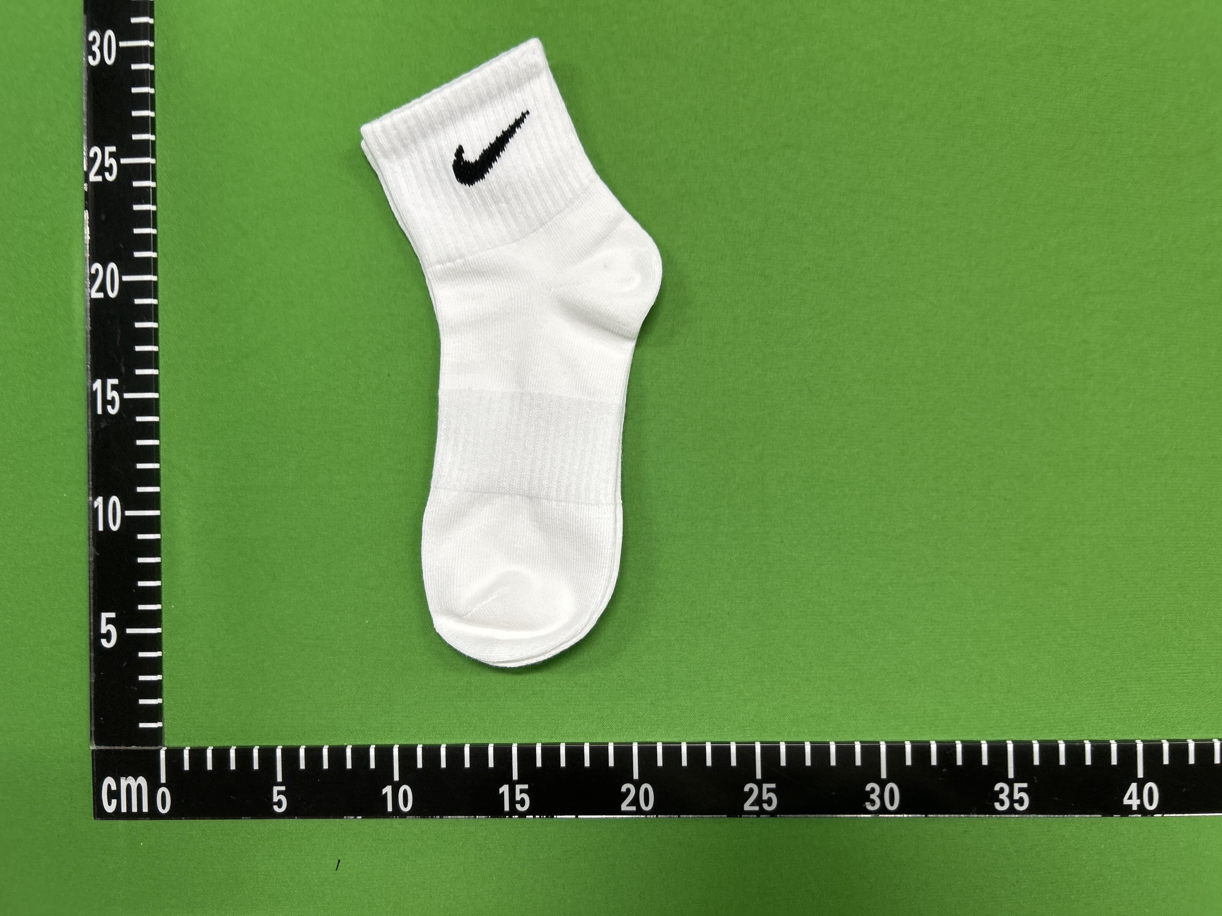 Foto QC 6 de Nike Drake NOCTA Crew Socks Certified Lover Boy A.W.R. Black White