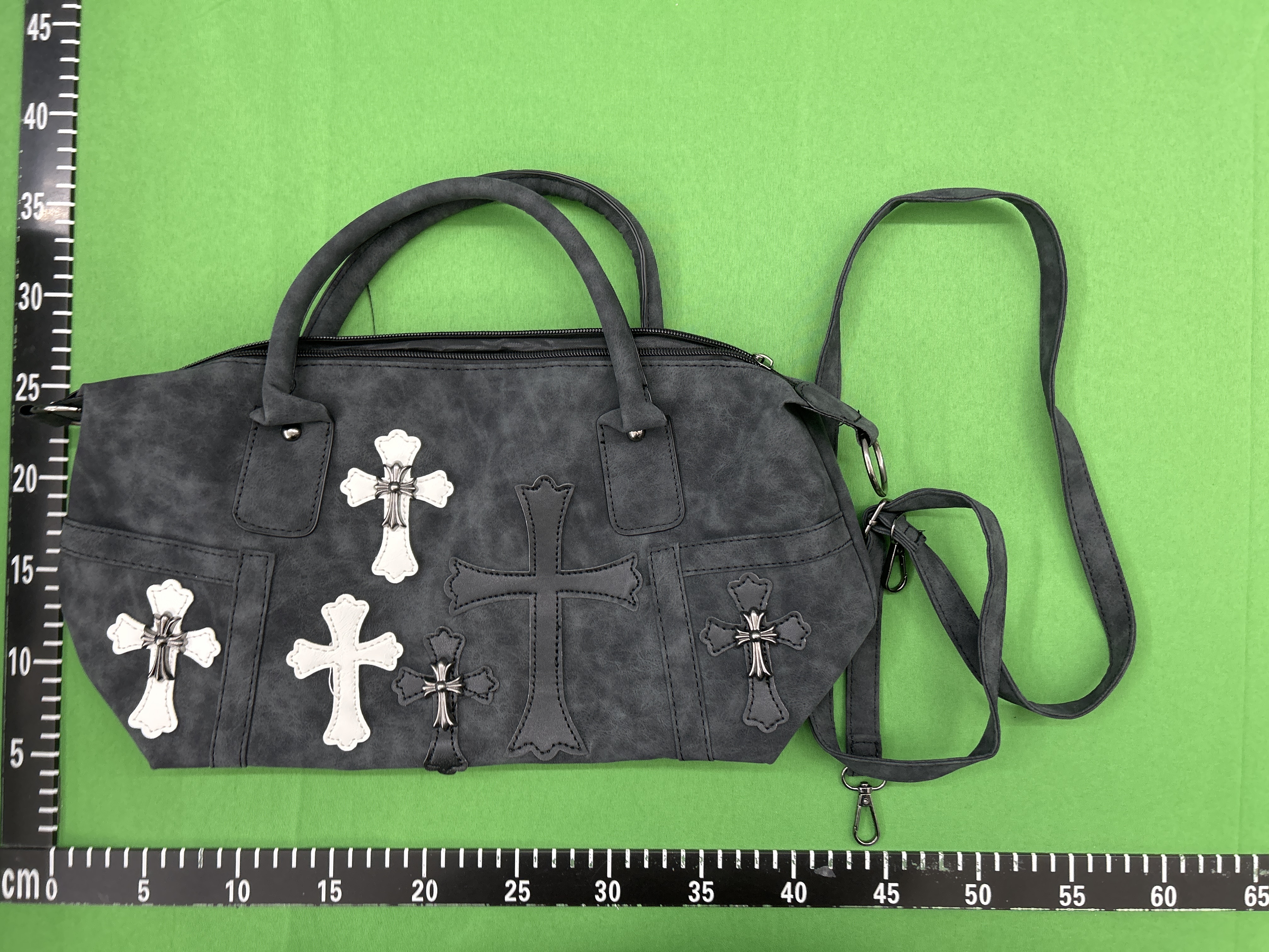 Foto QC 1 de Chrome Hearts Cross Patch Crossbody Travel Bag Black Leather