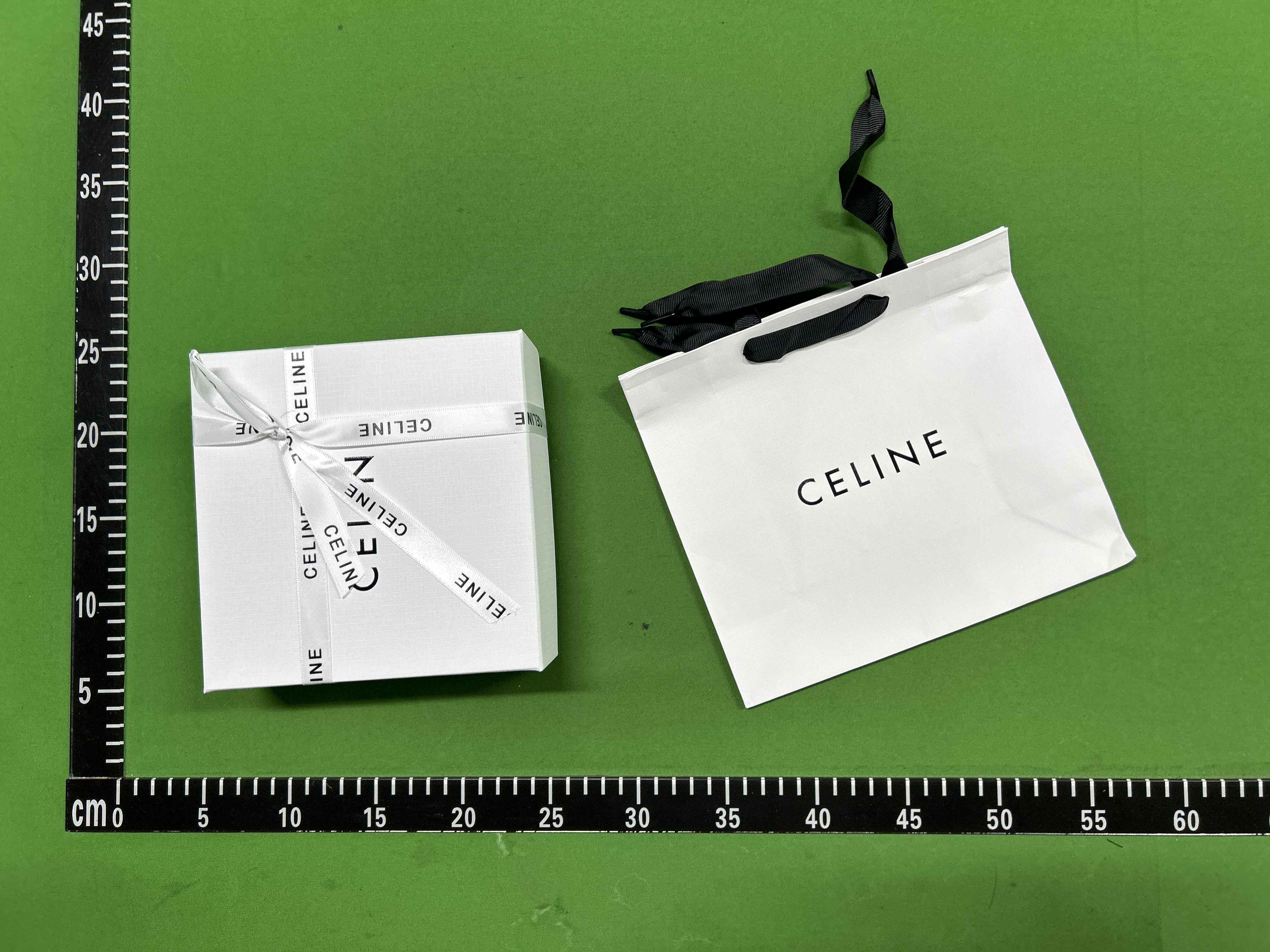 Foto QC 1 de Celine Triomphe Belt Tan